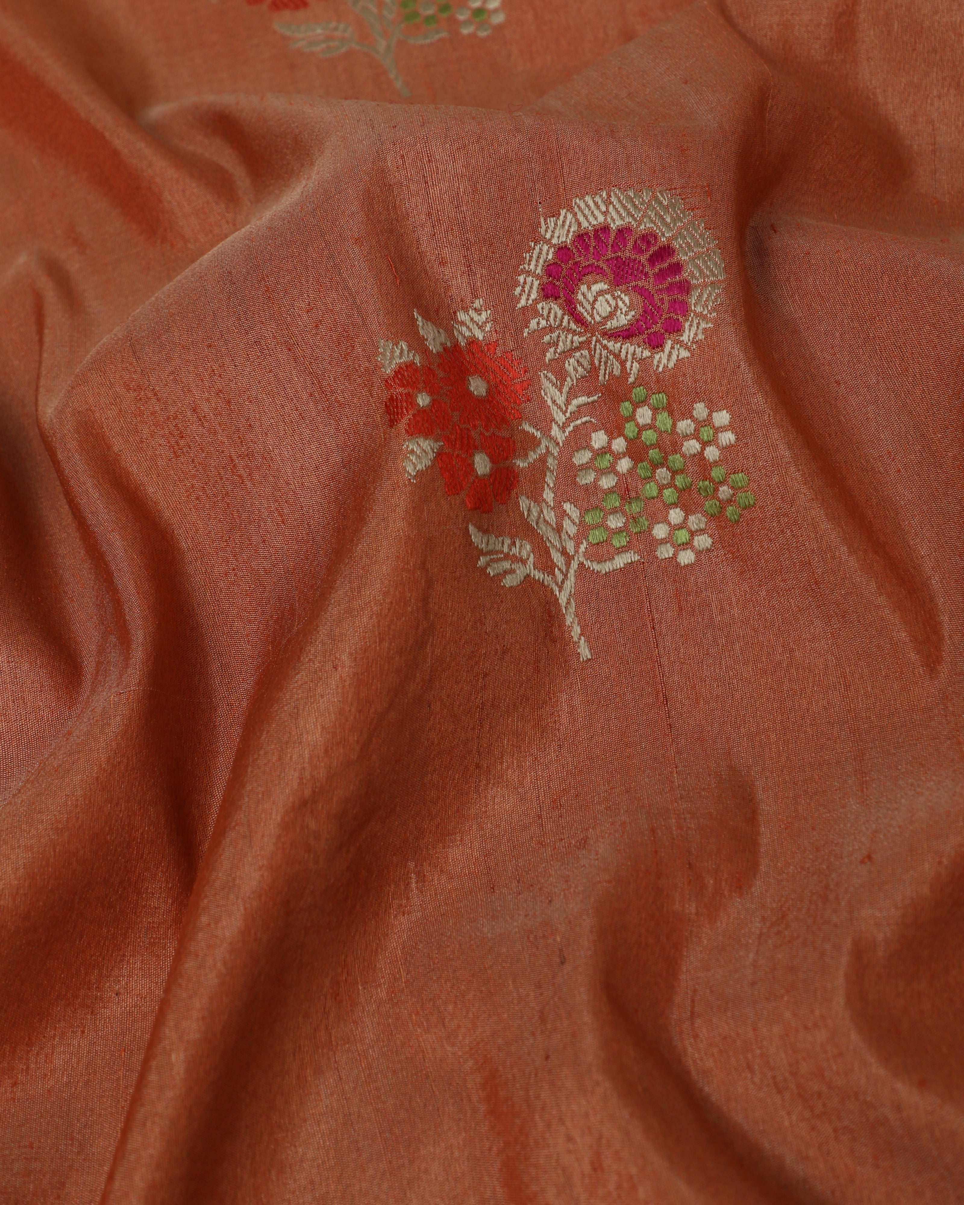 Aariv Kadwa Silk Saree