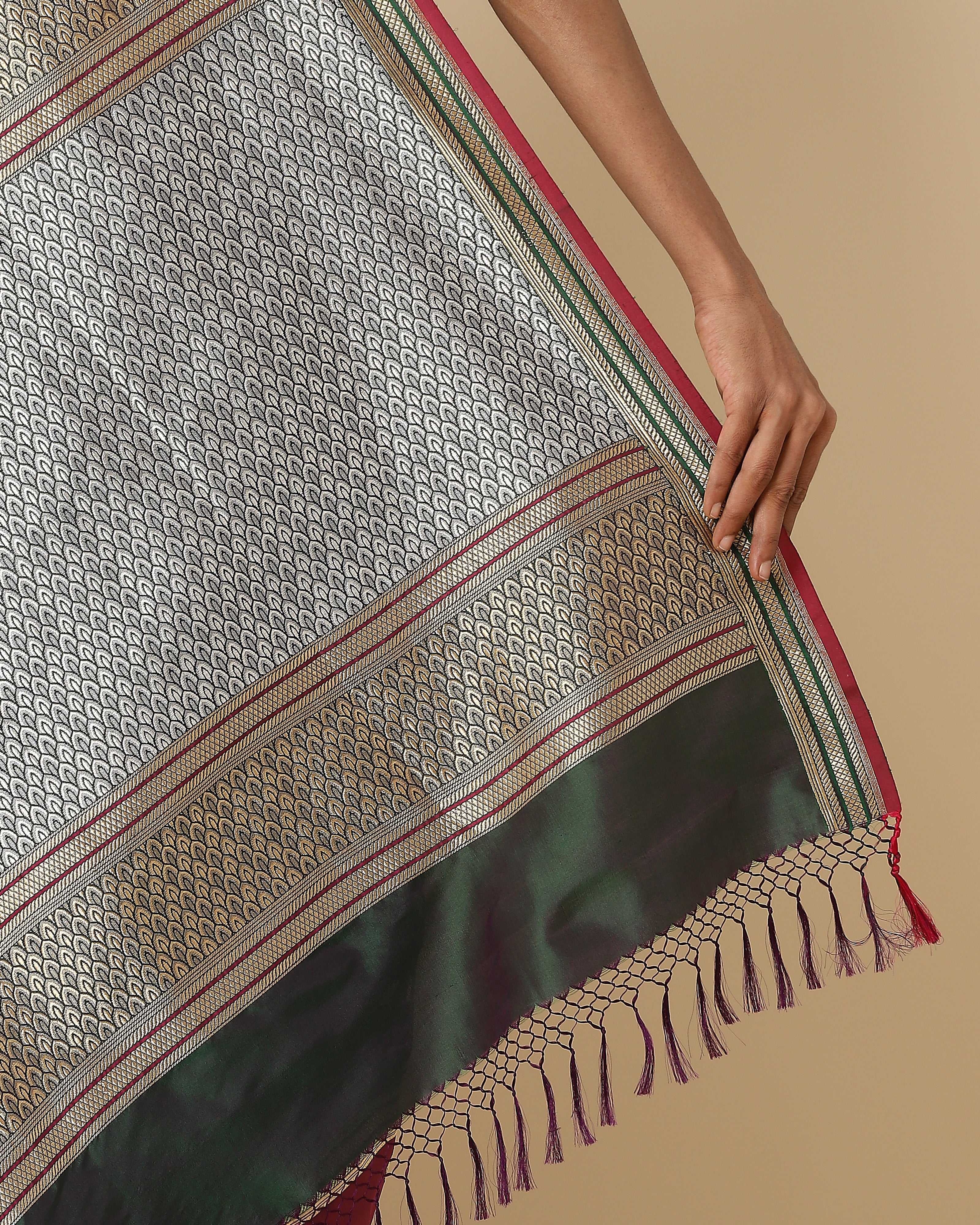 Kamadhenu Kadwa Silk Saree