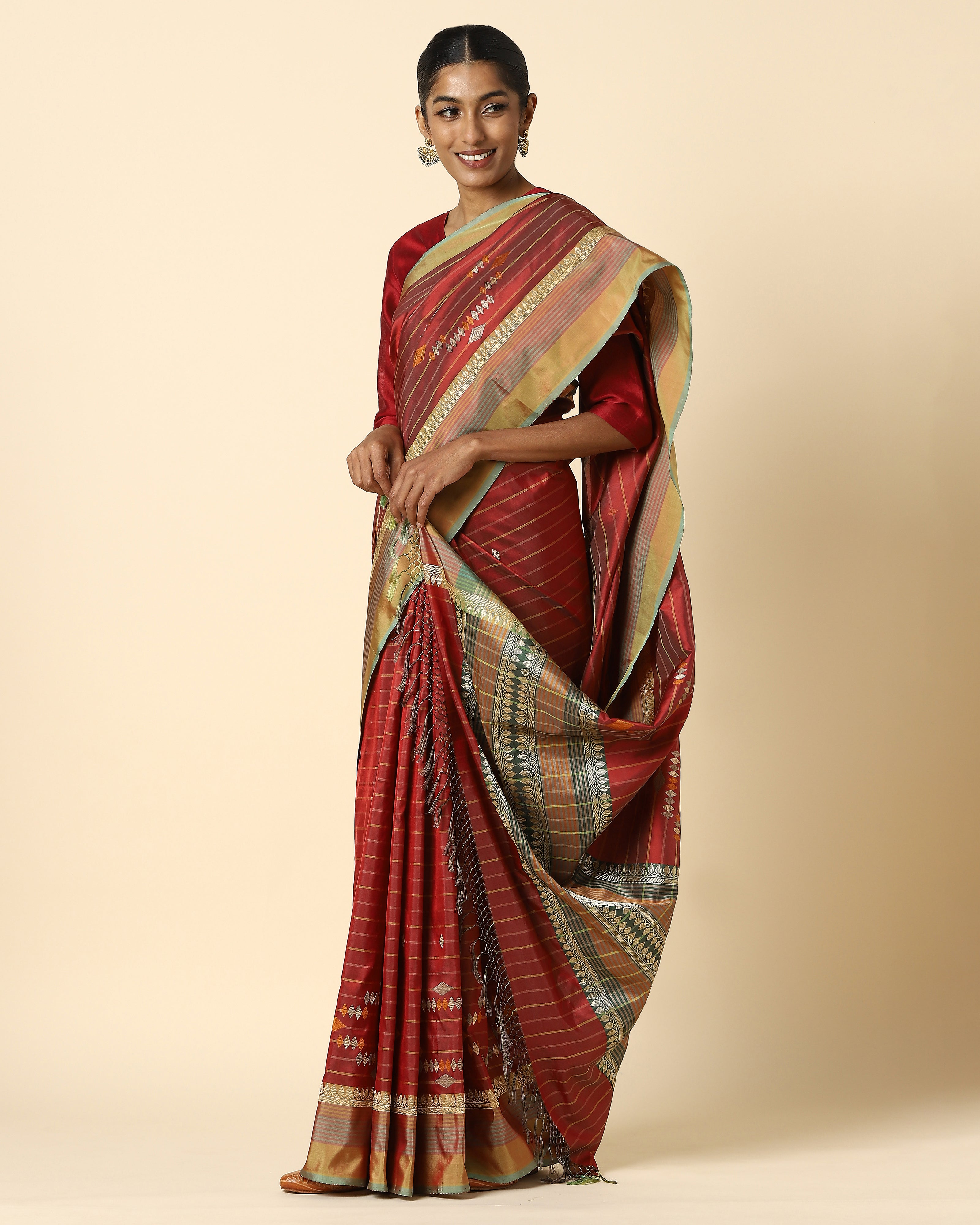 Vallabhi Kadwa Silk Saree