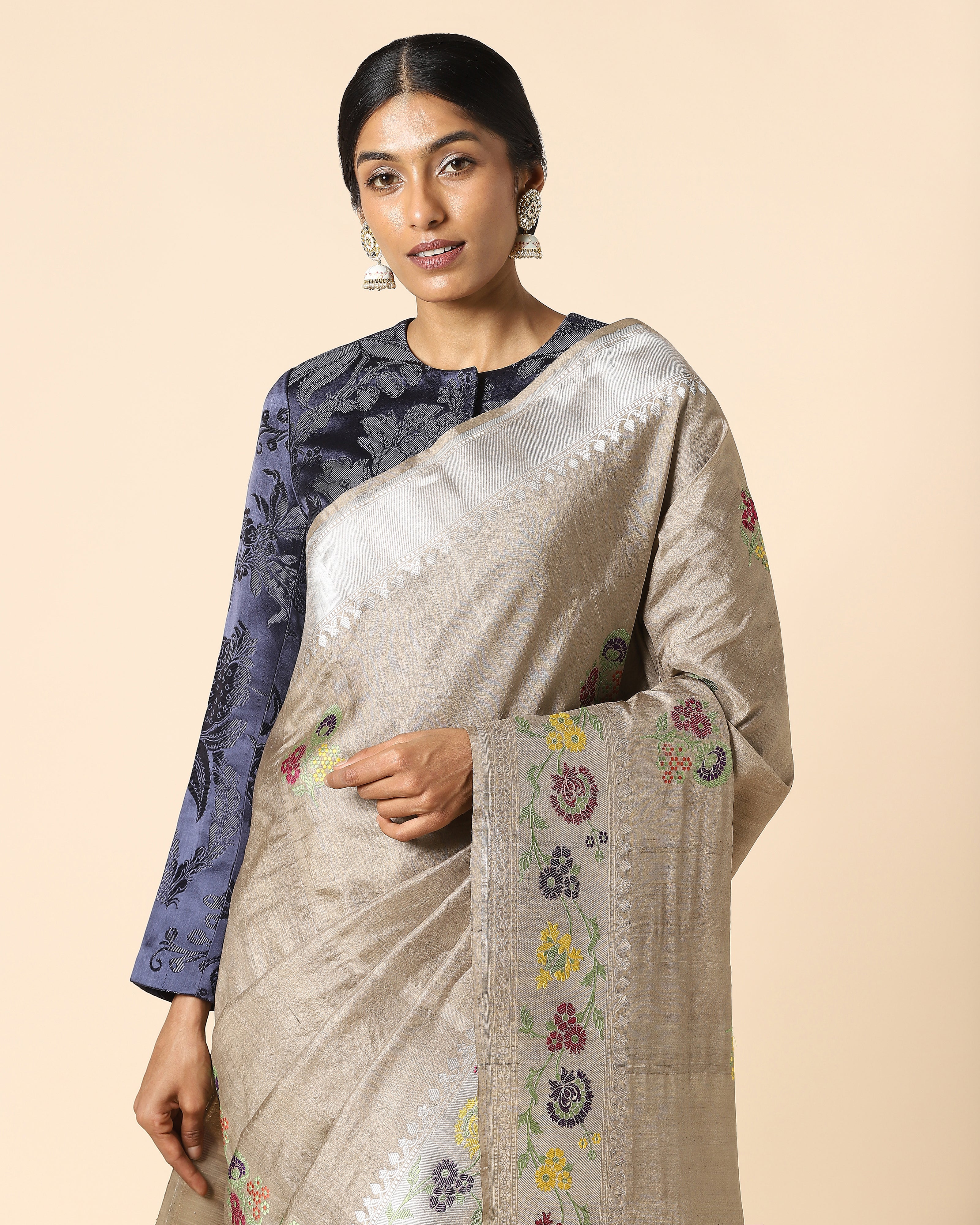 Aariv Kadwa Silk Saree