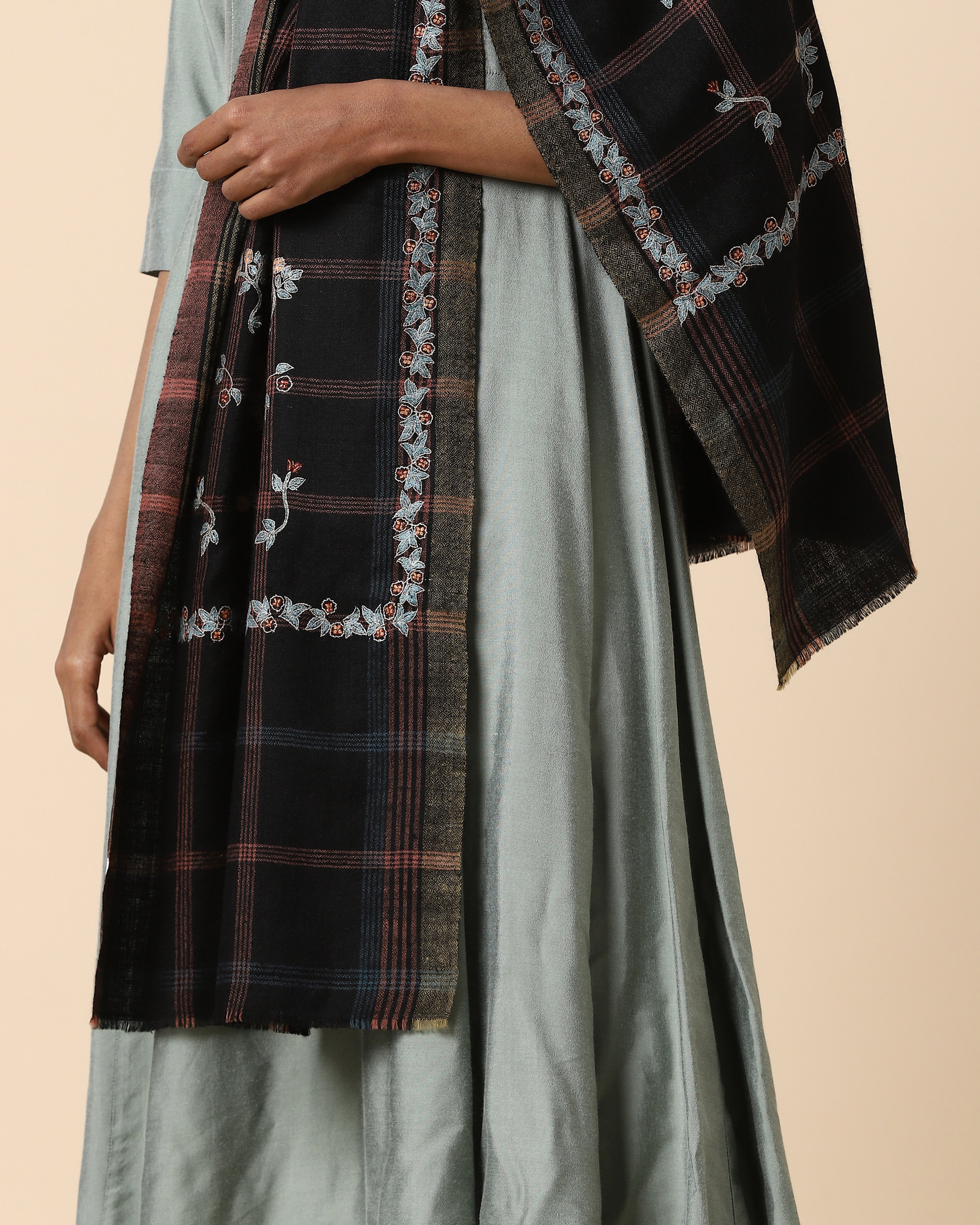 Elyana Kashmir Sozni Embroidery Pashmina Stole