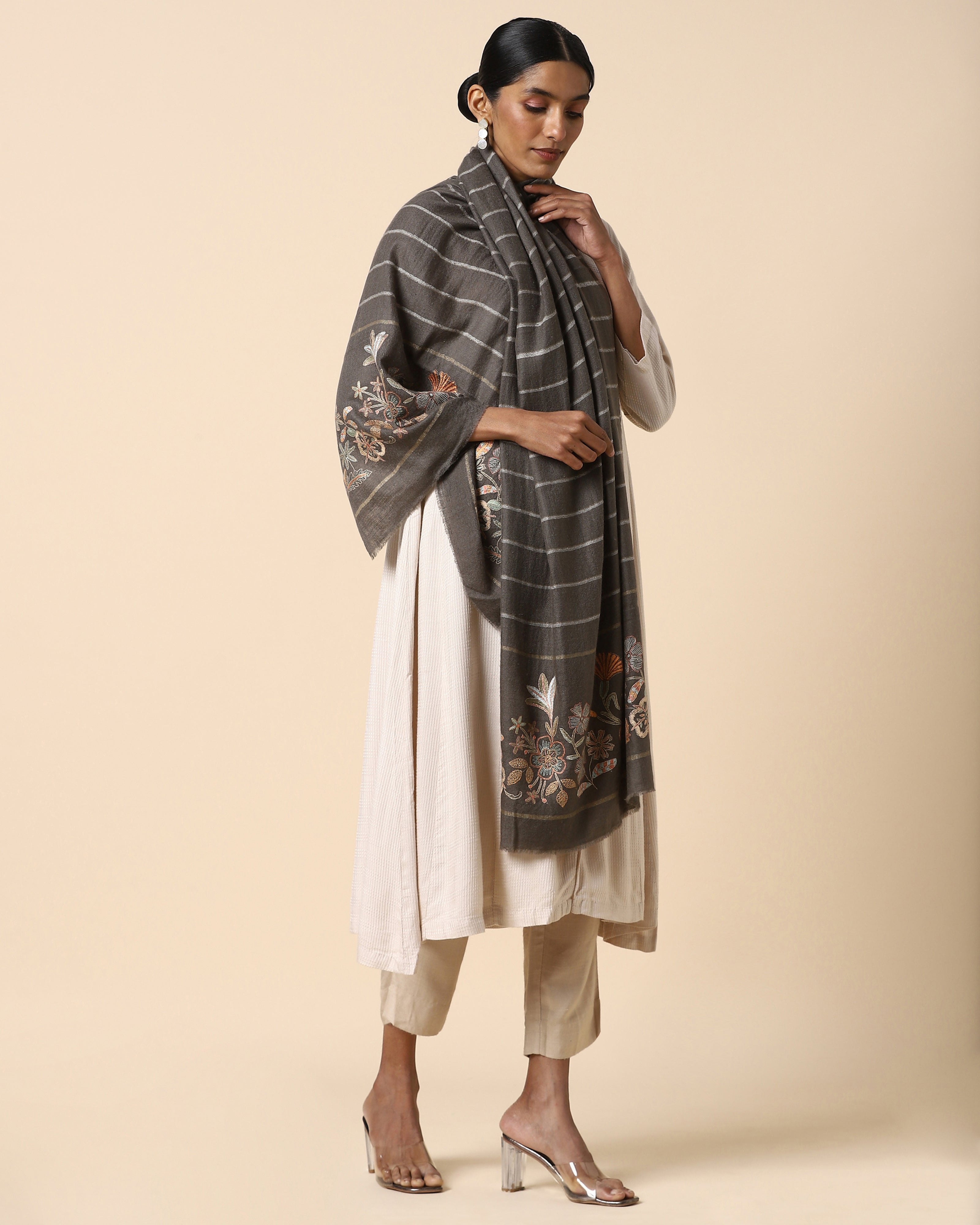 Kaylee Kashmir Sozni Embroidery Pashmina Stole