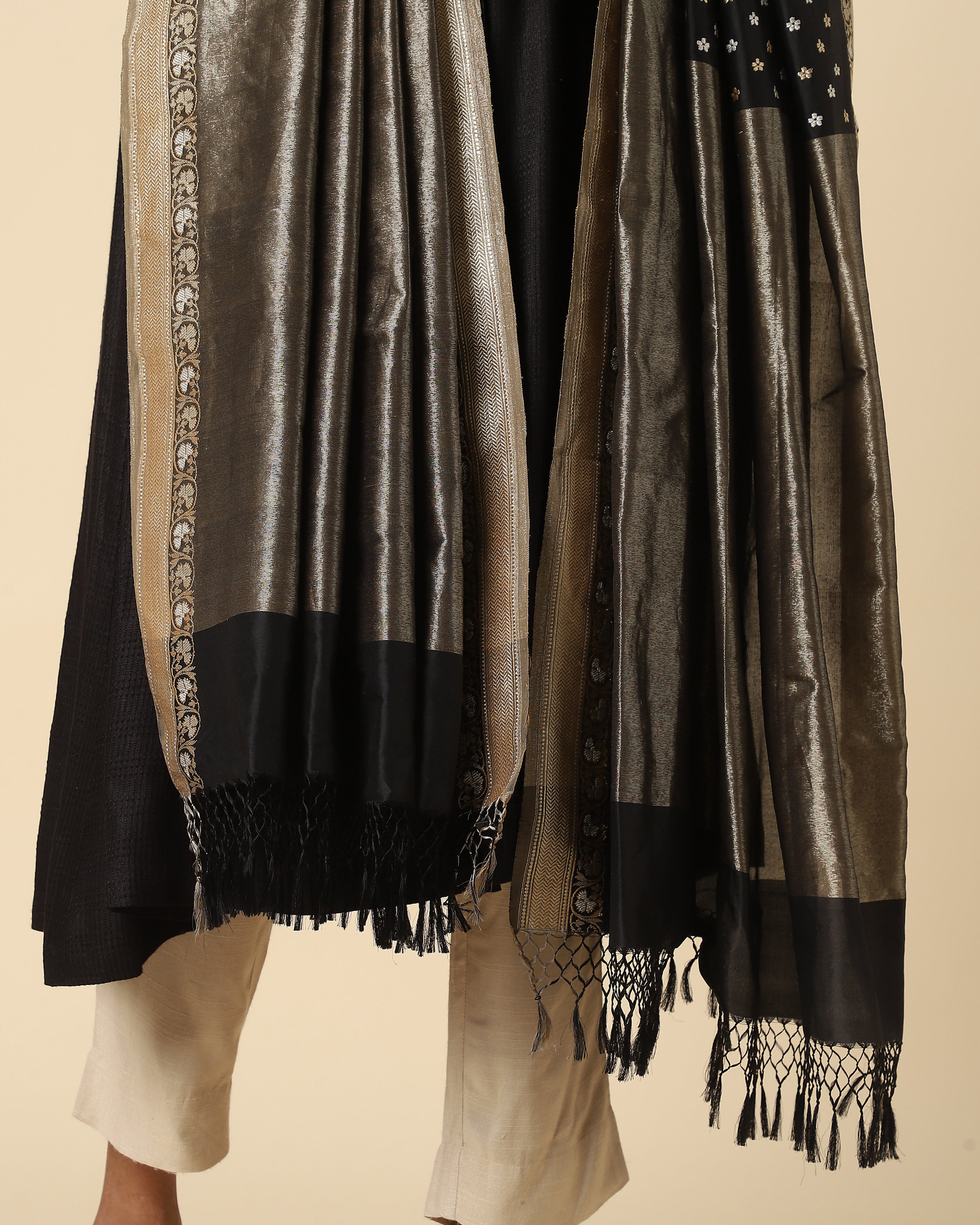 Kaashya Kadwa Silk Dupatta