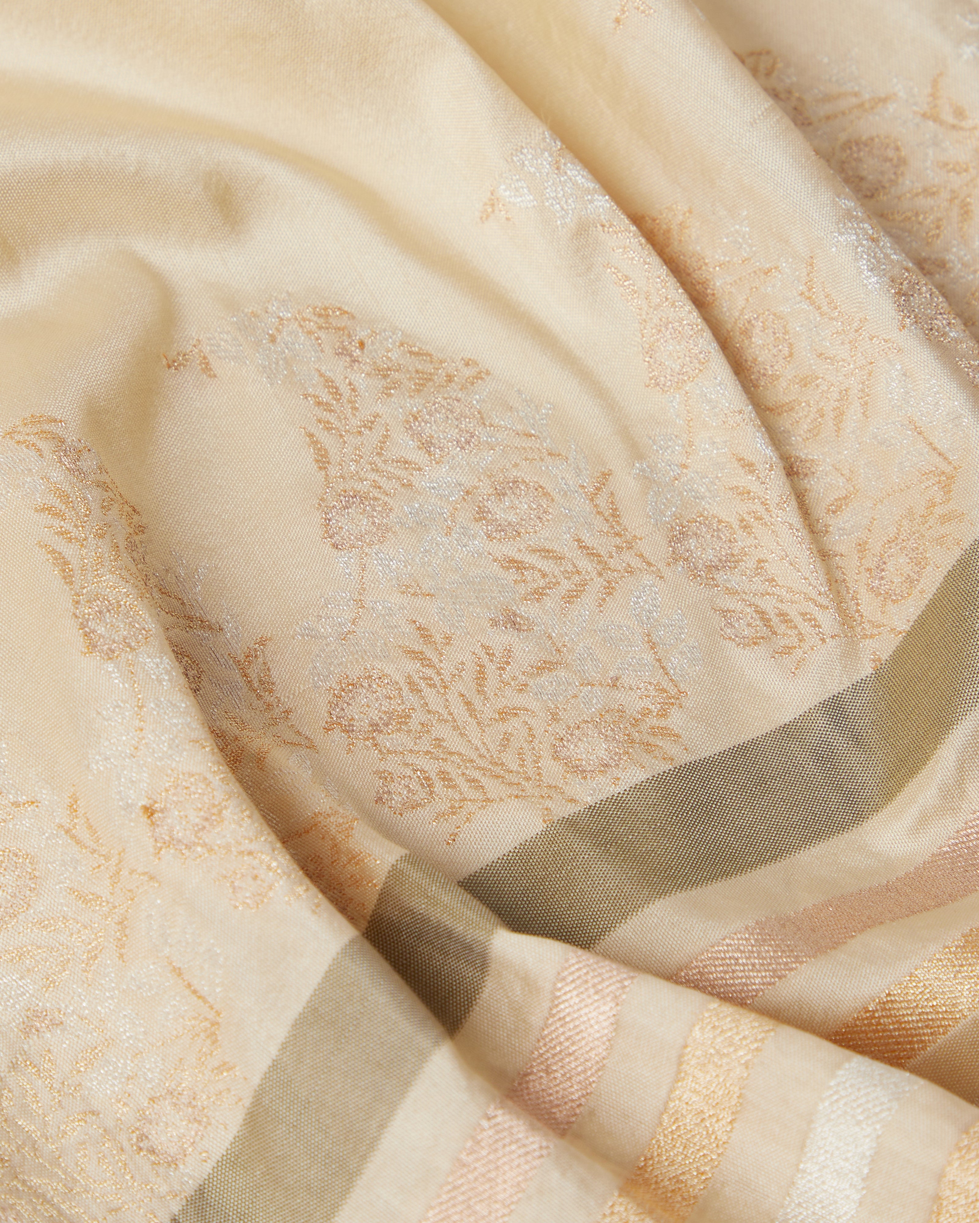 Sridha Powdi Silk Saree