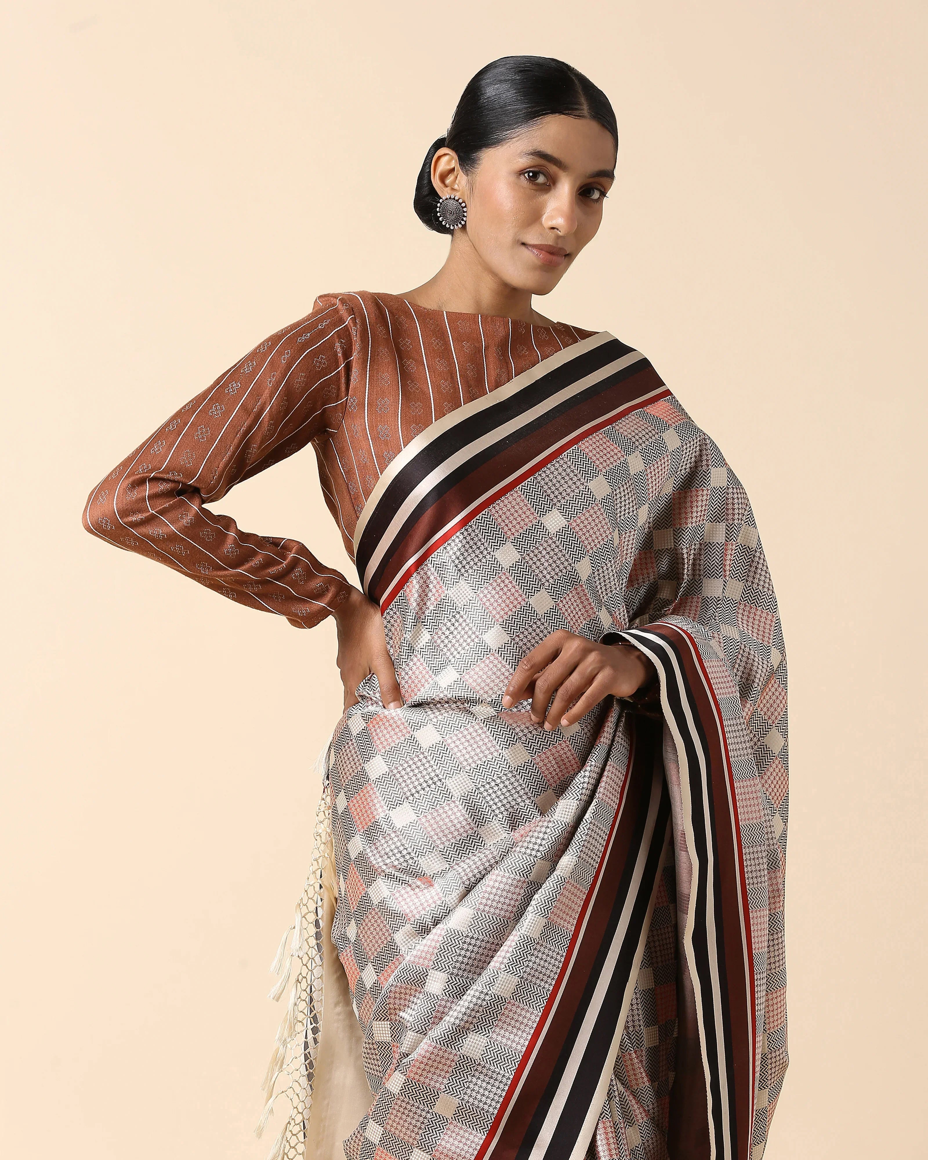 Hrutvi Banarasi Tanchoi Silk Saree
