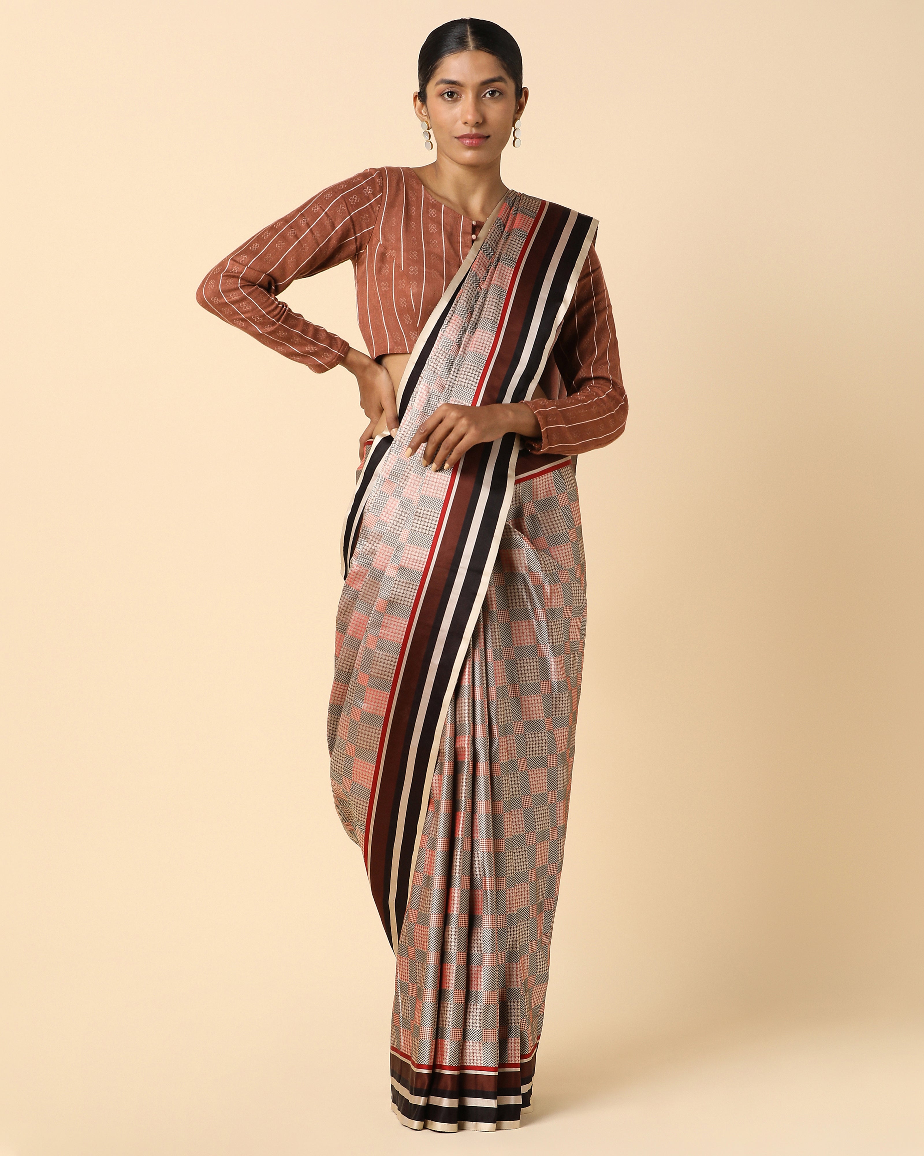 Hrutvi Banarasi Tanchoi Silk Saree