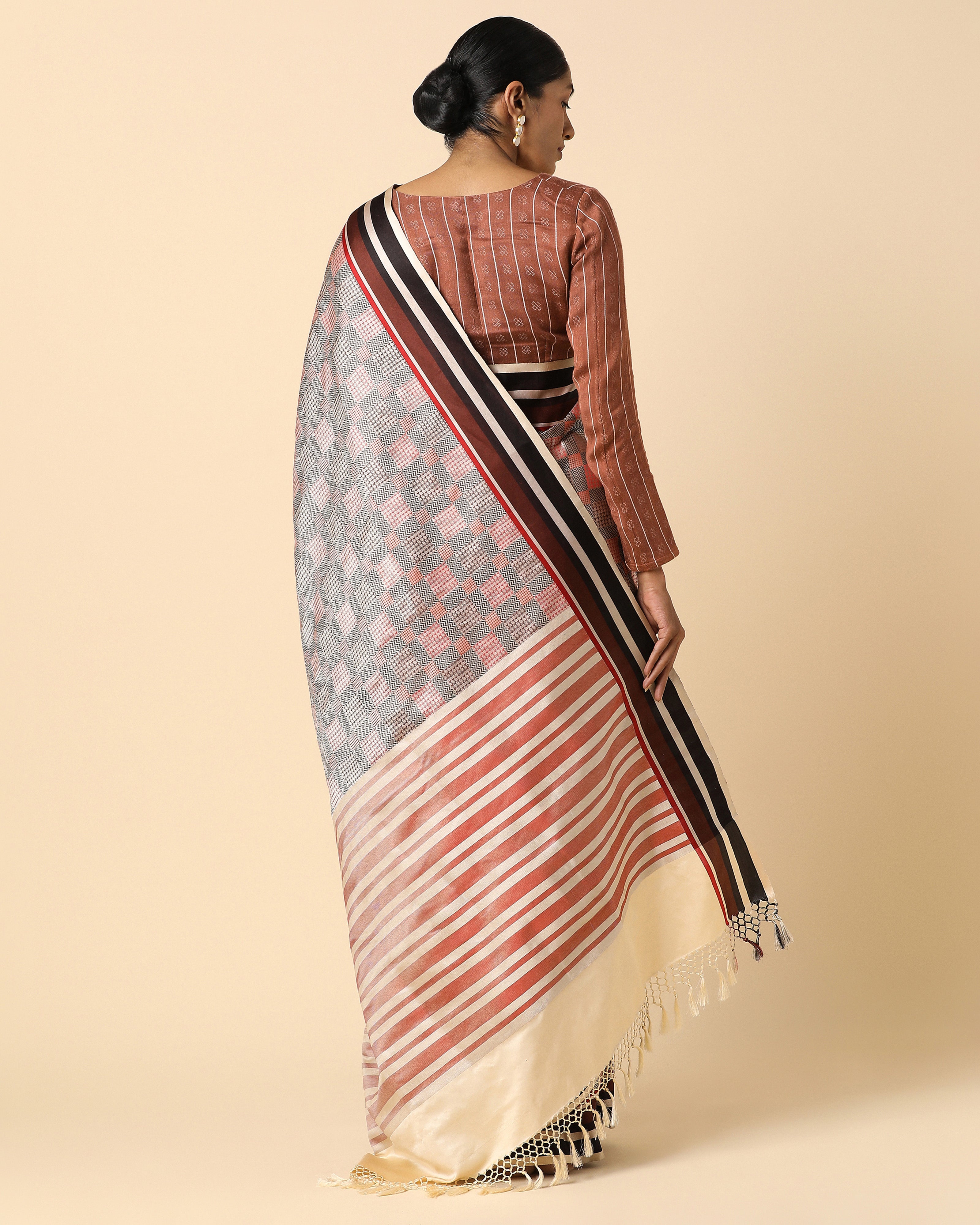 Hrutvi Banarasi Tanchoi Silk Saree