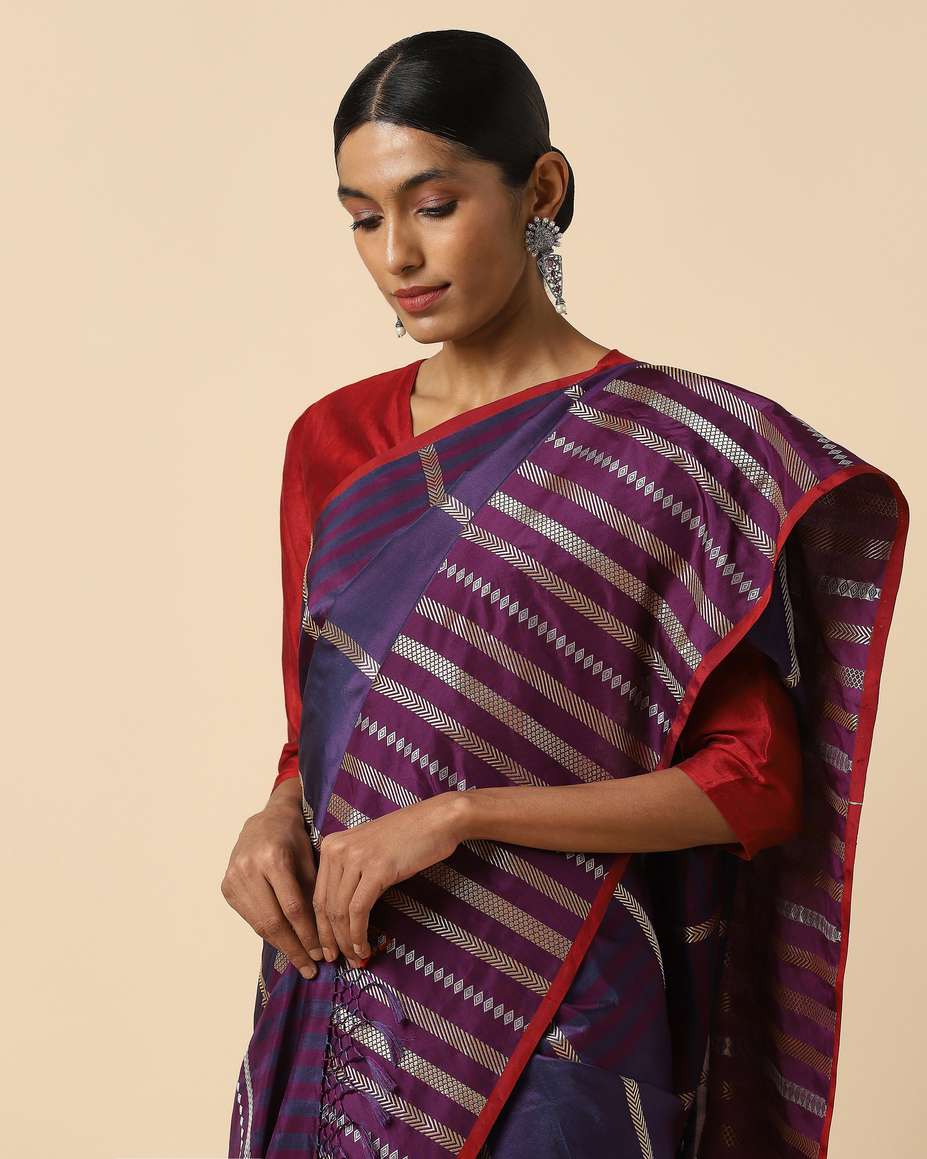 Ivani Kadwa Silk Saree