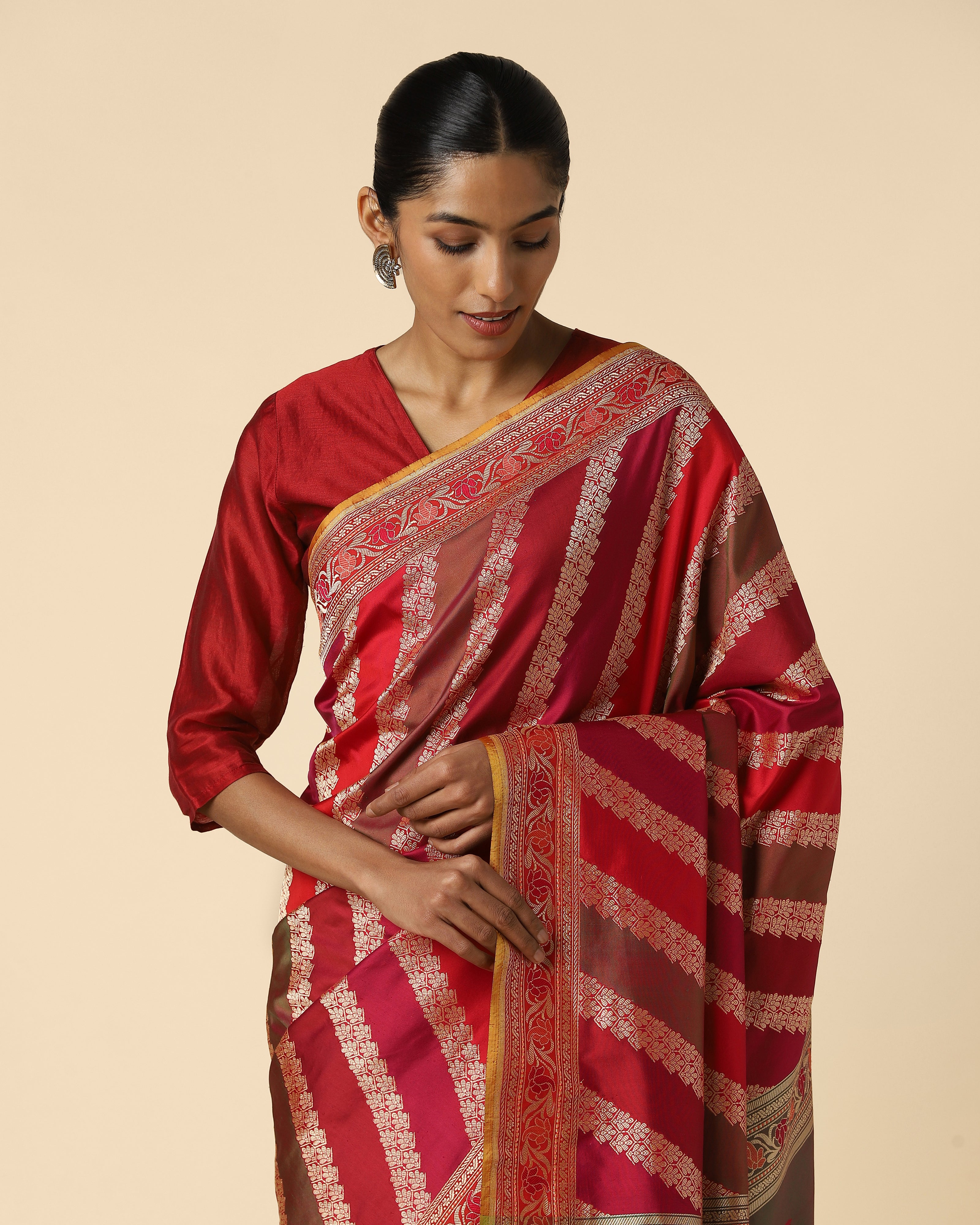 Vivaan Kadwa Silk Saree