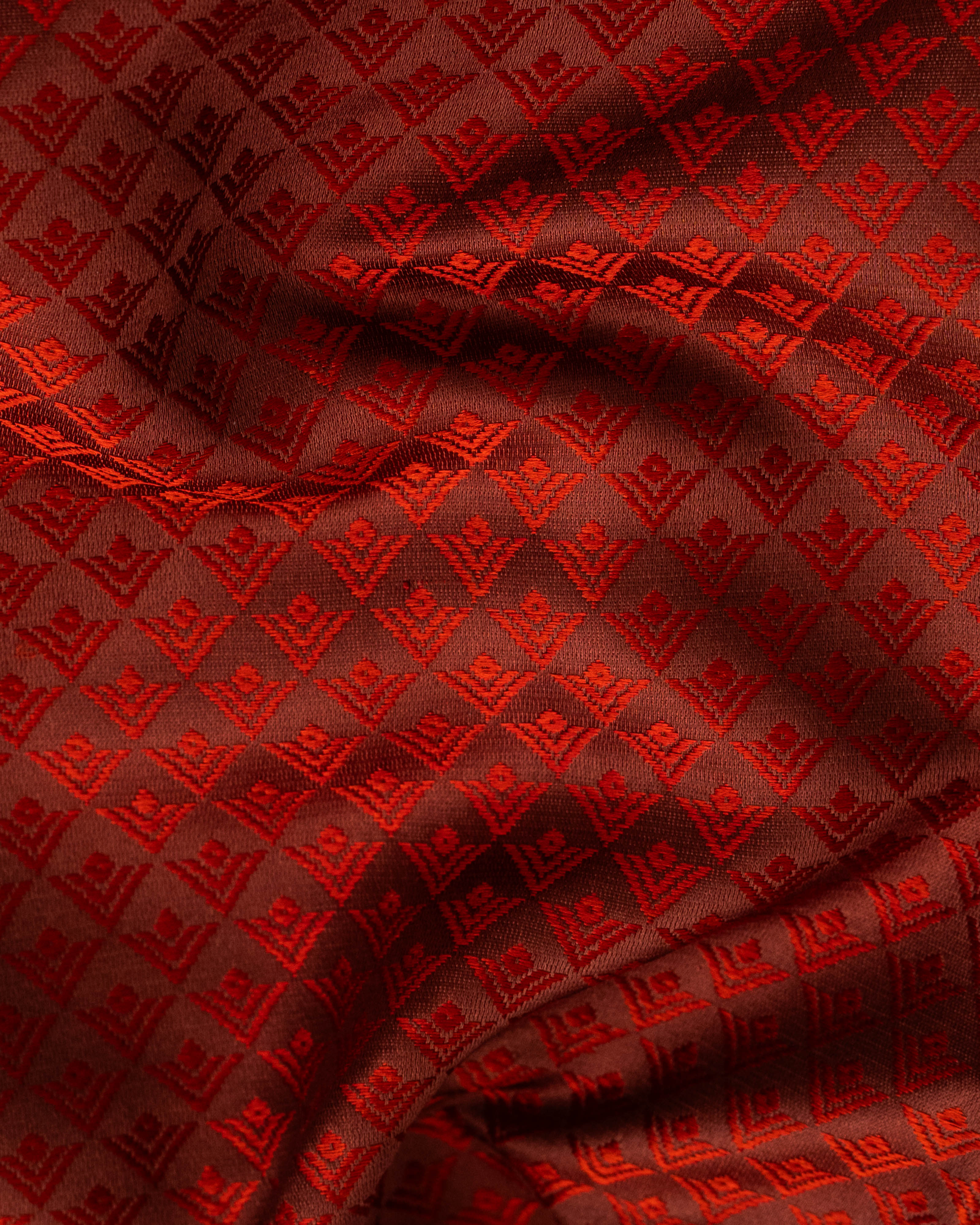 Jashar Banarasi Tanchoi Silk Suit Fabric