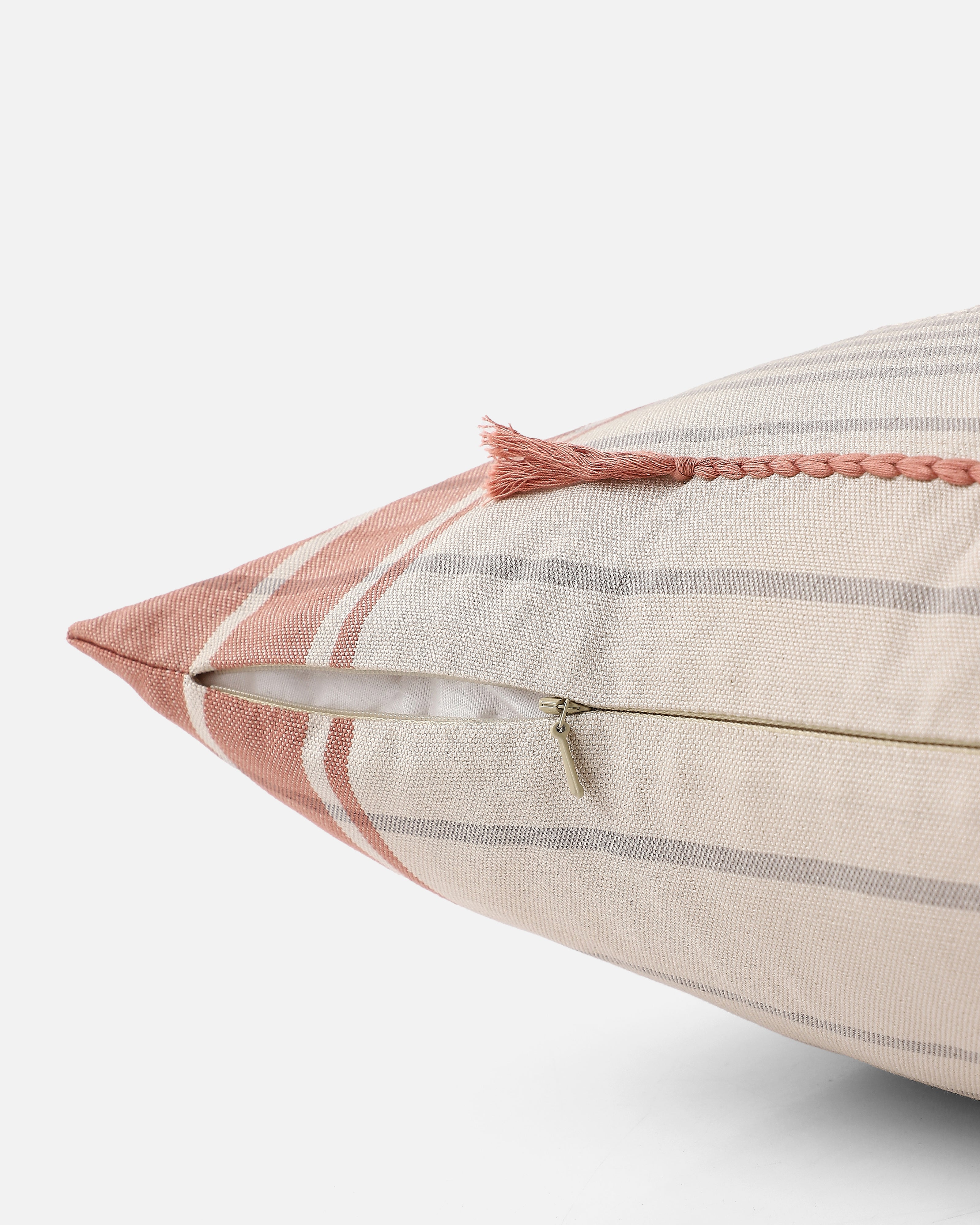 Kimi Bhujodi Extra Weft Cotton Cushion Cover