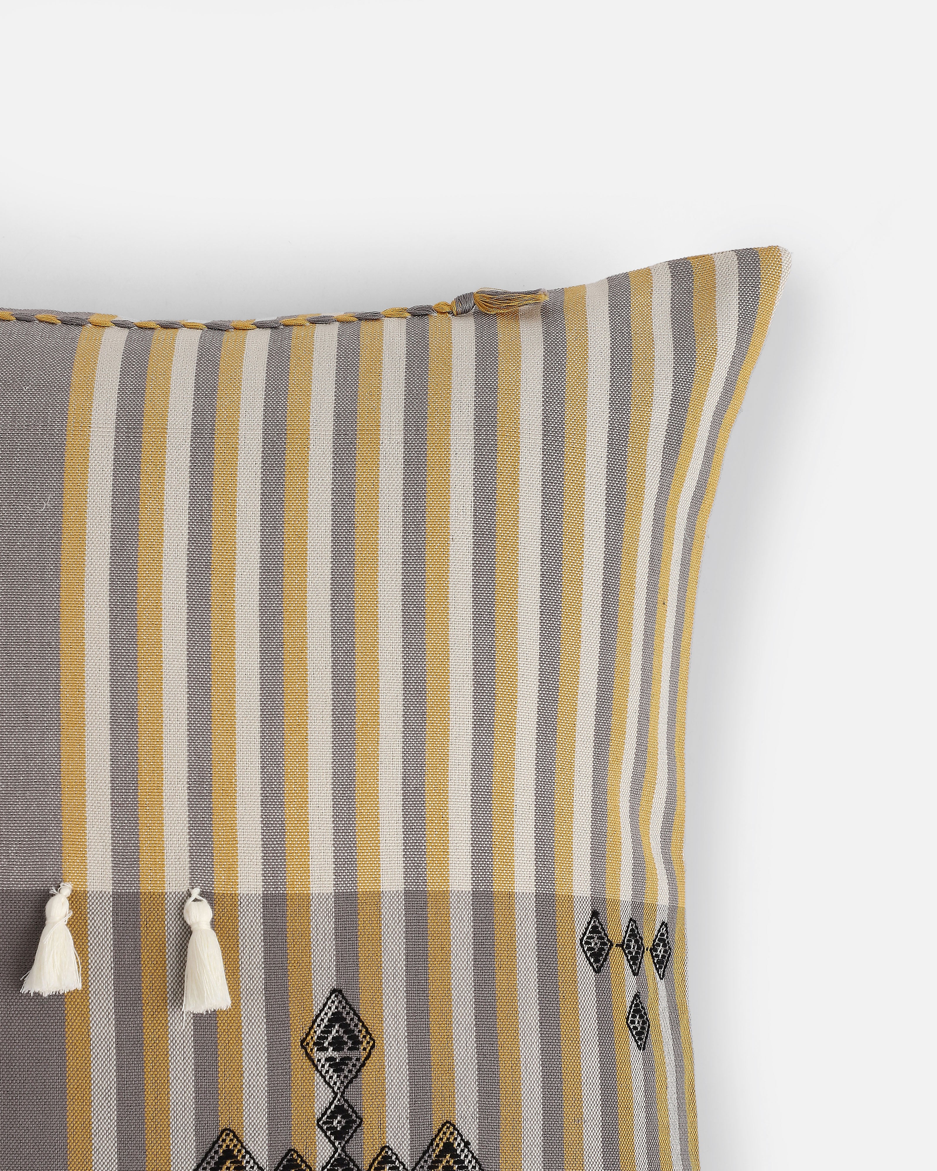 Simiya Bhujodi Extra Weft Cotton Cushion Cover