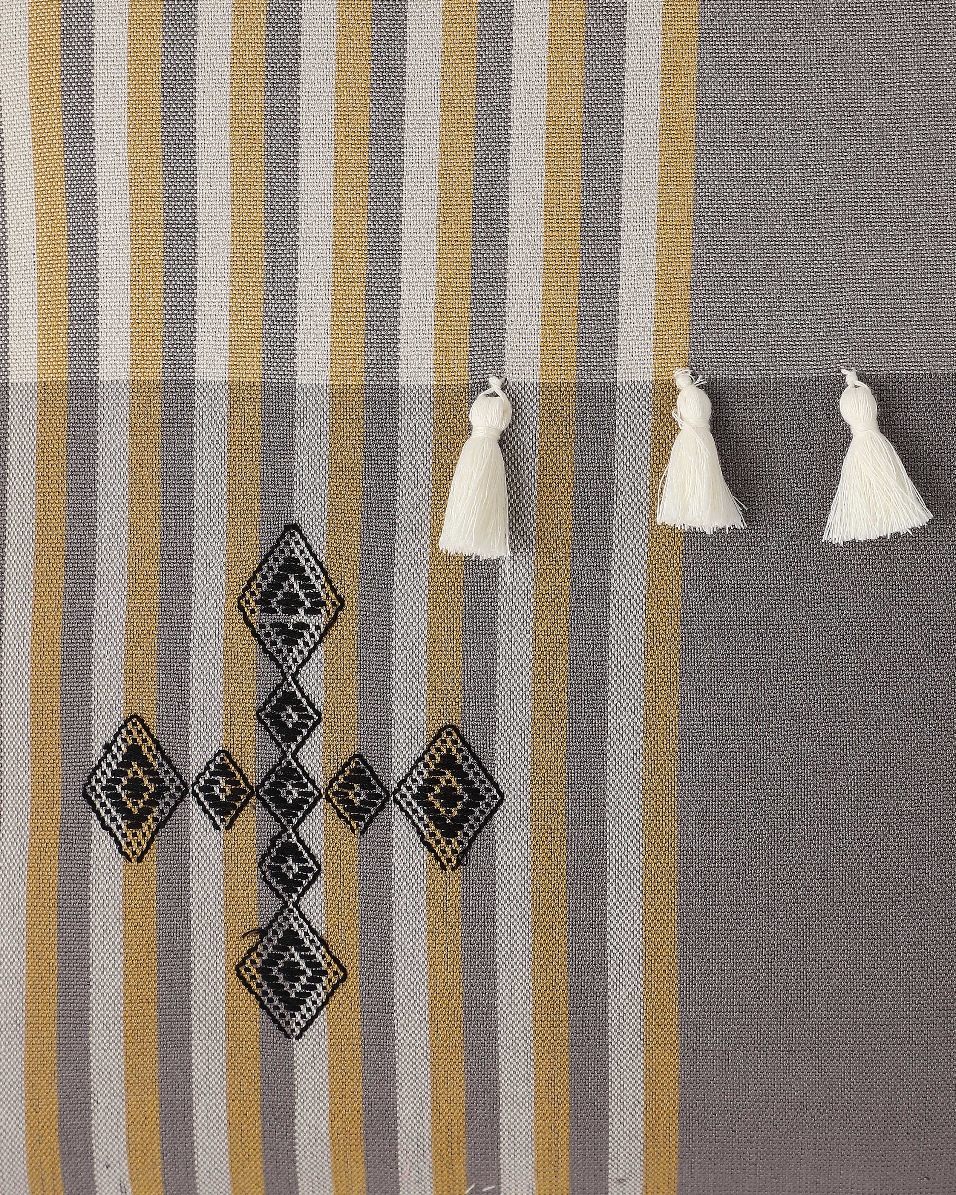 Simiya Bhujodi Extra Weft Cotton Cushion Cover