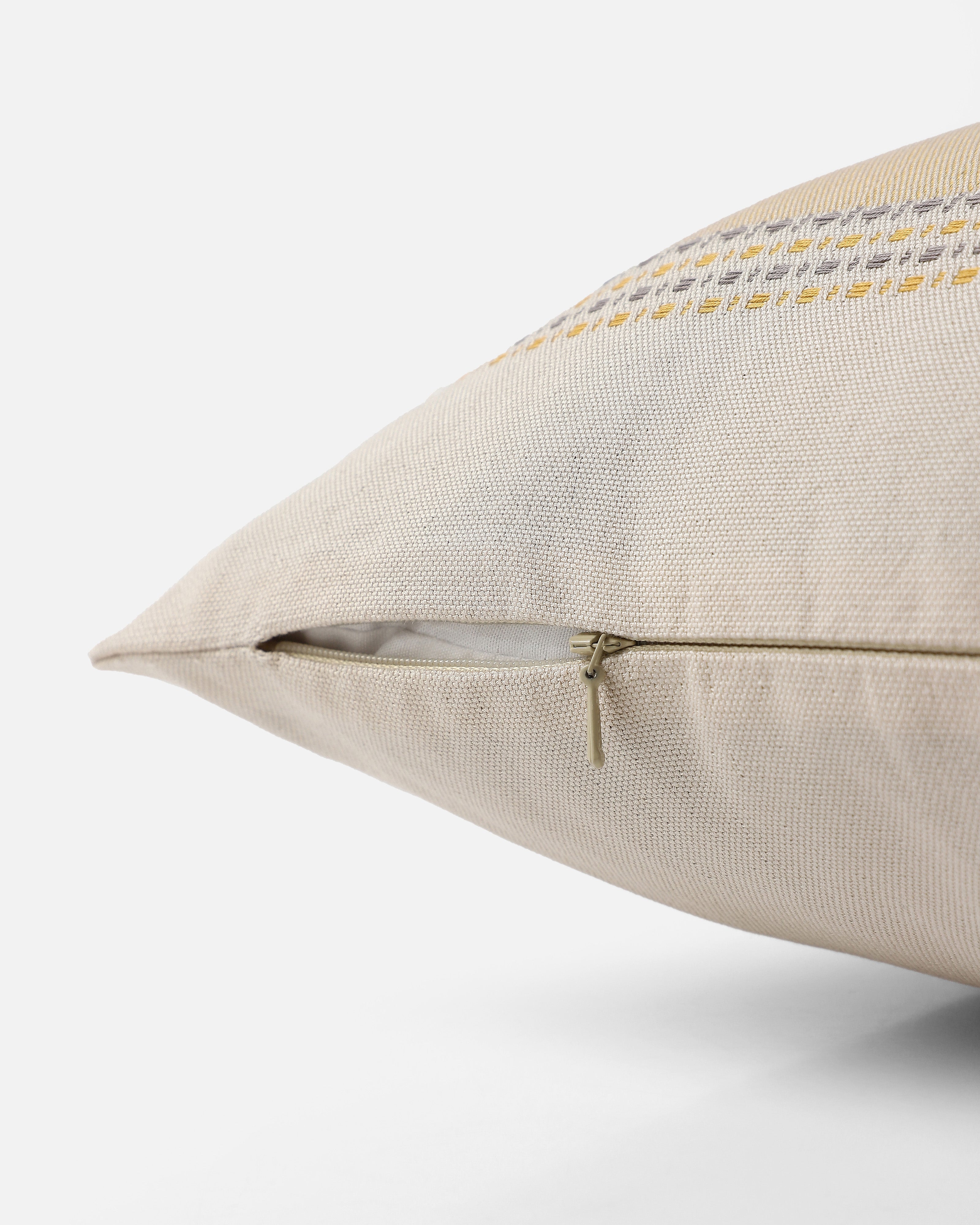 Simmi Bhujodi Extra Weft Cotton Cushion Cover