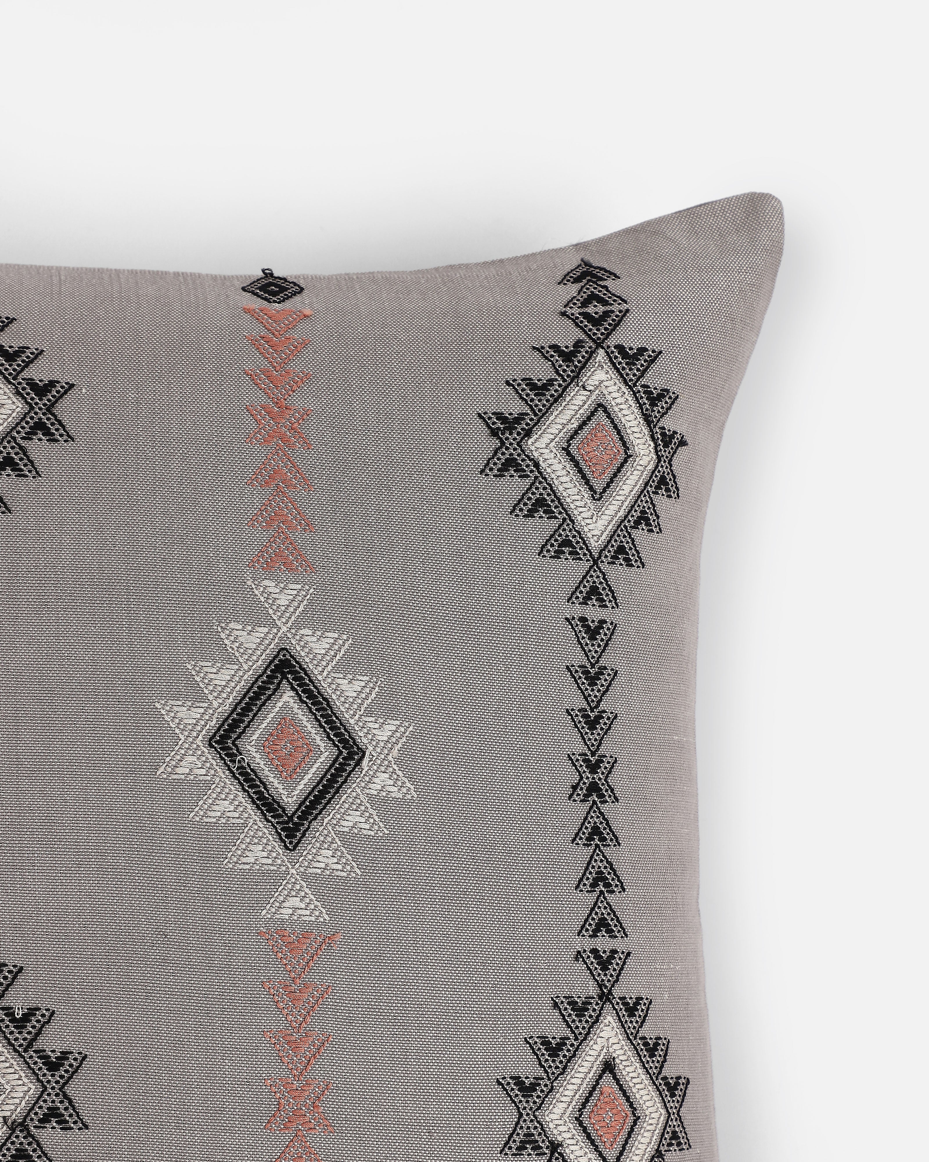 Taani Bhujodi Extra Weft Cotton Cushion Cover