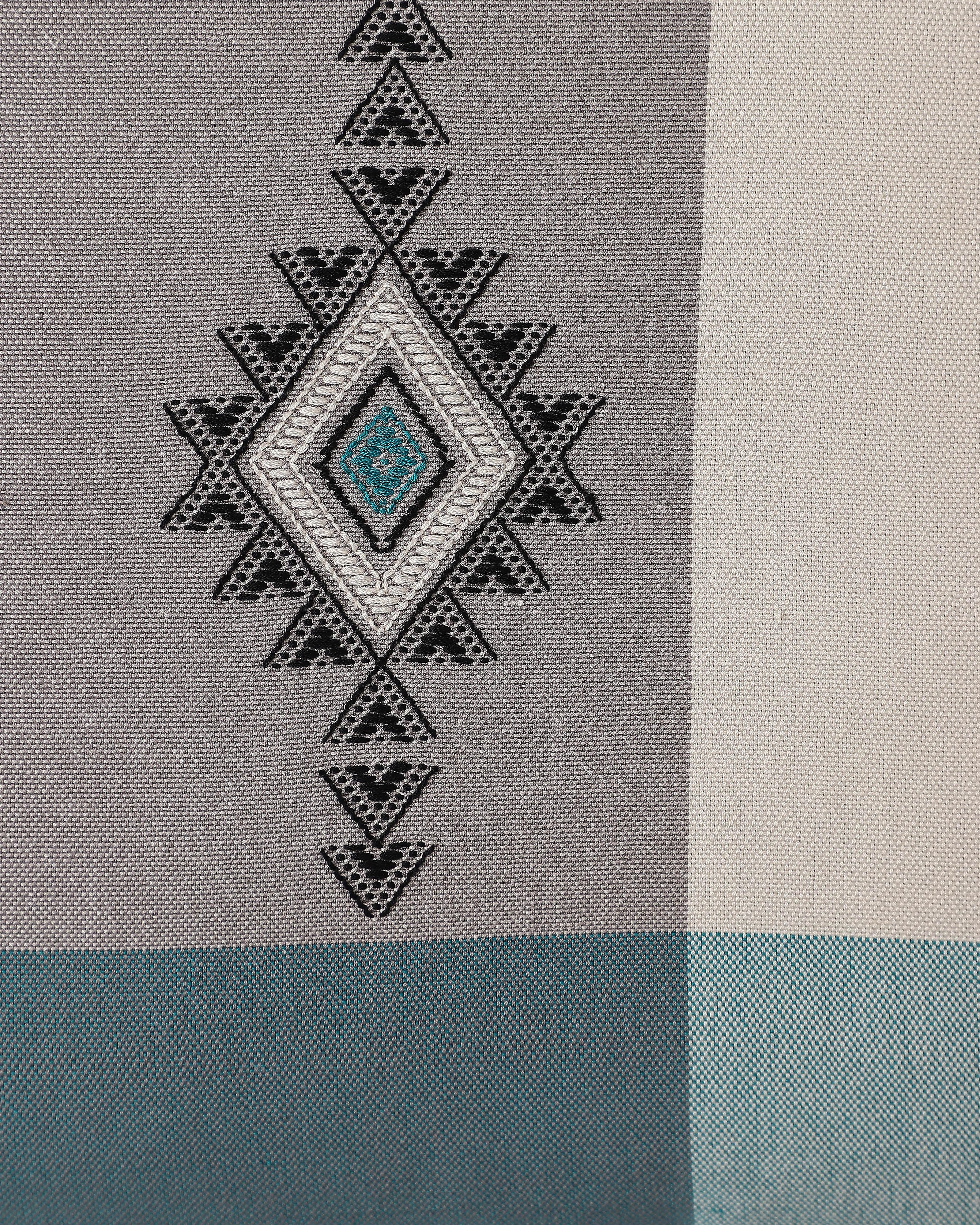 Taani Bhujodi Extra Weft Cotton Cushion Cover