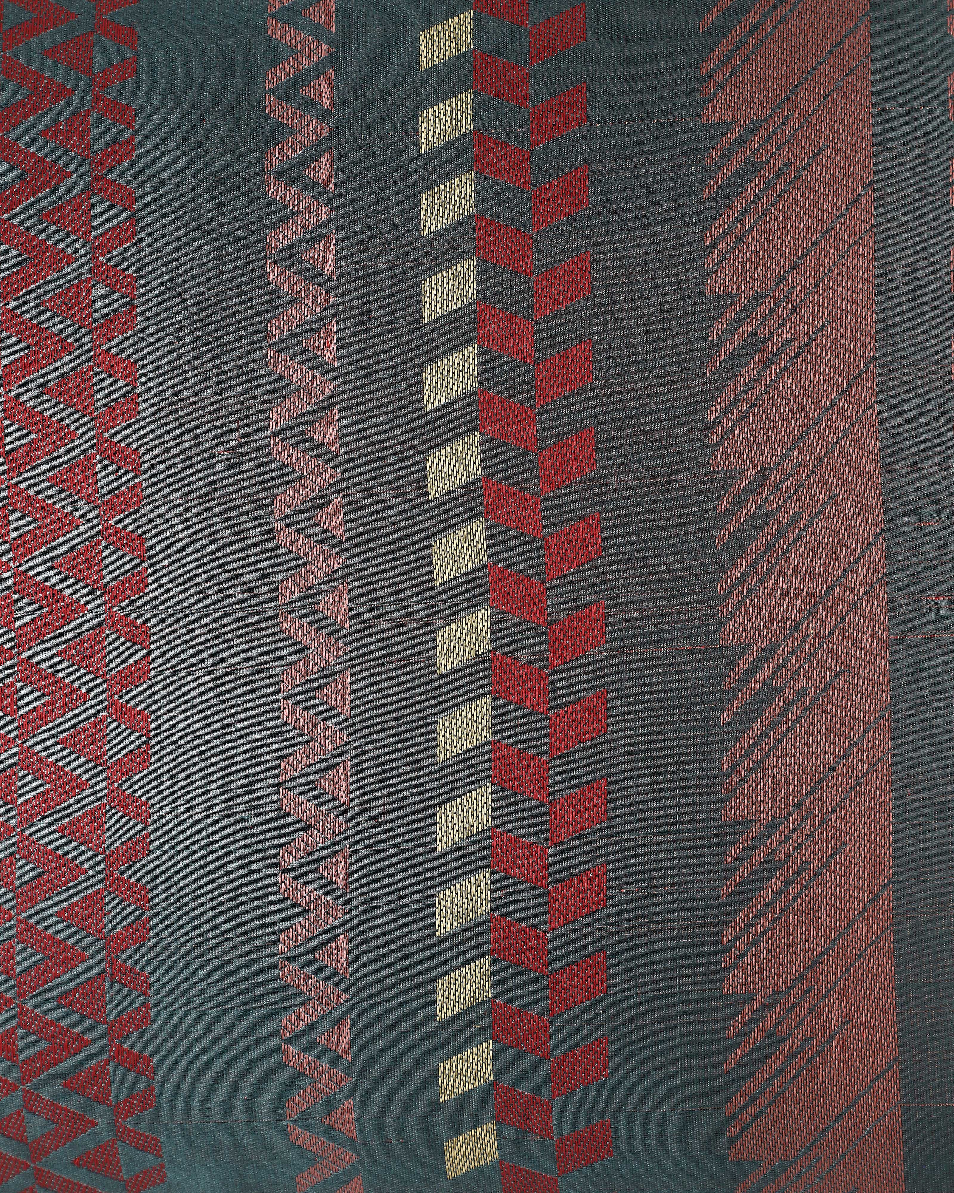 Dhaari Banarasi Tanchoi Silk Cushion Cover