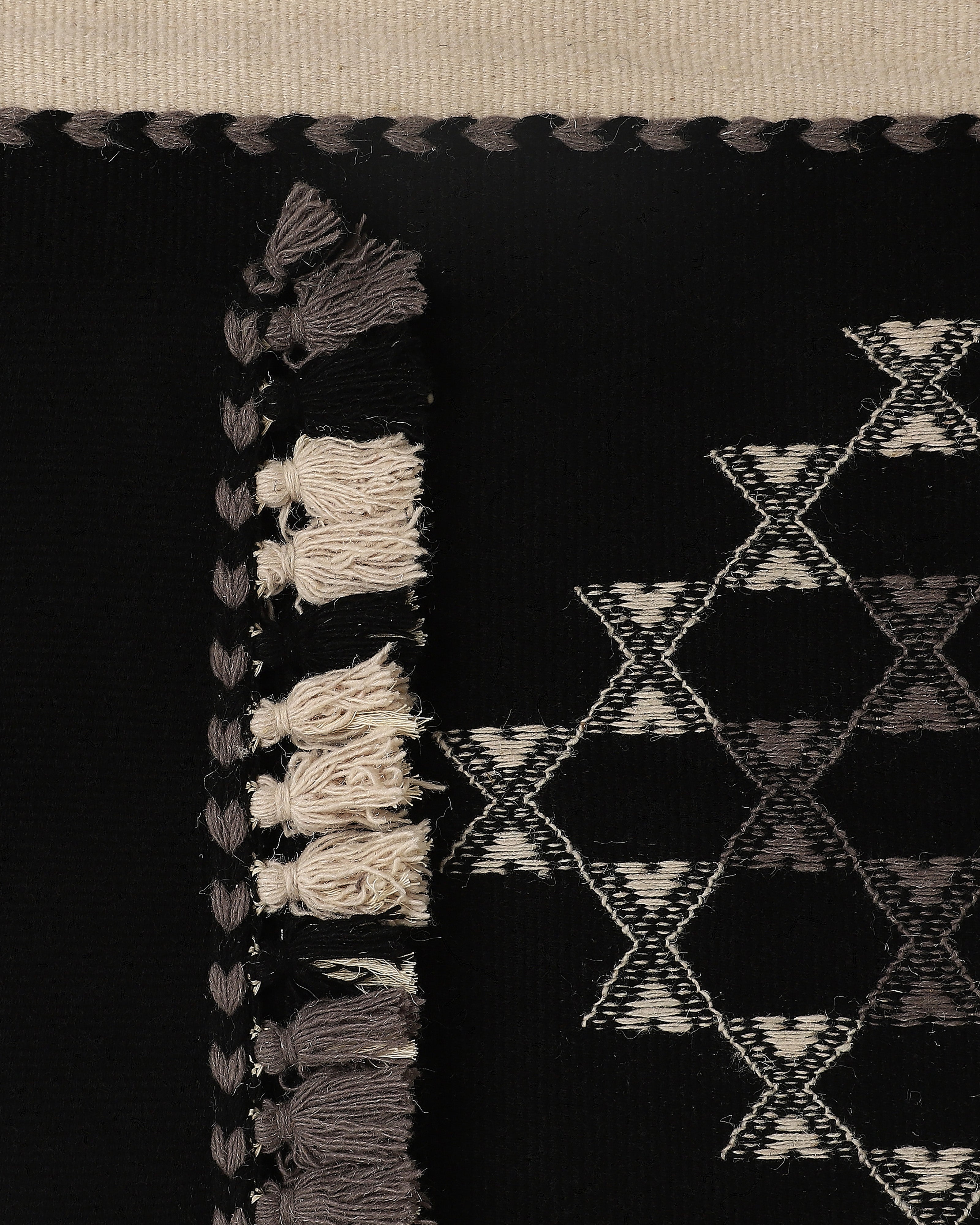 Saveta Bhujodi Extra Weft Cotton Wool Rug