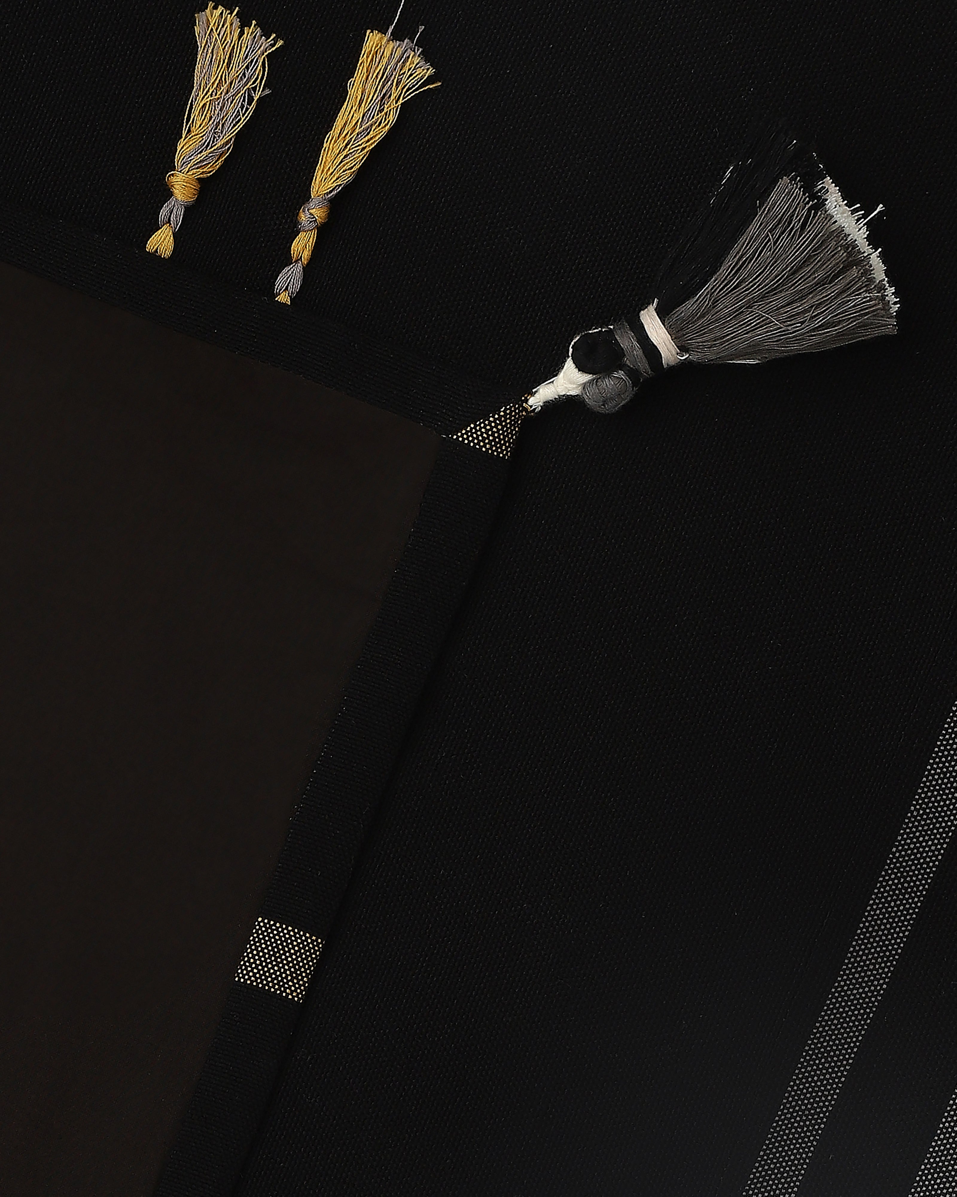 Jigna Bhujodi Tangalia Cotton Table Runner