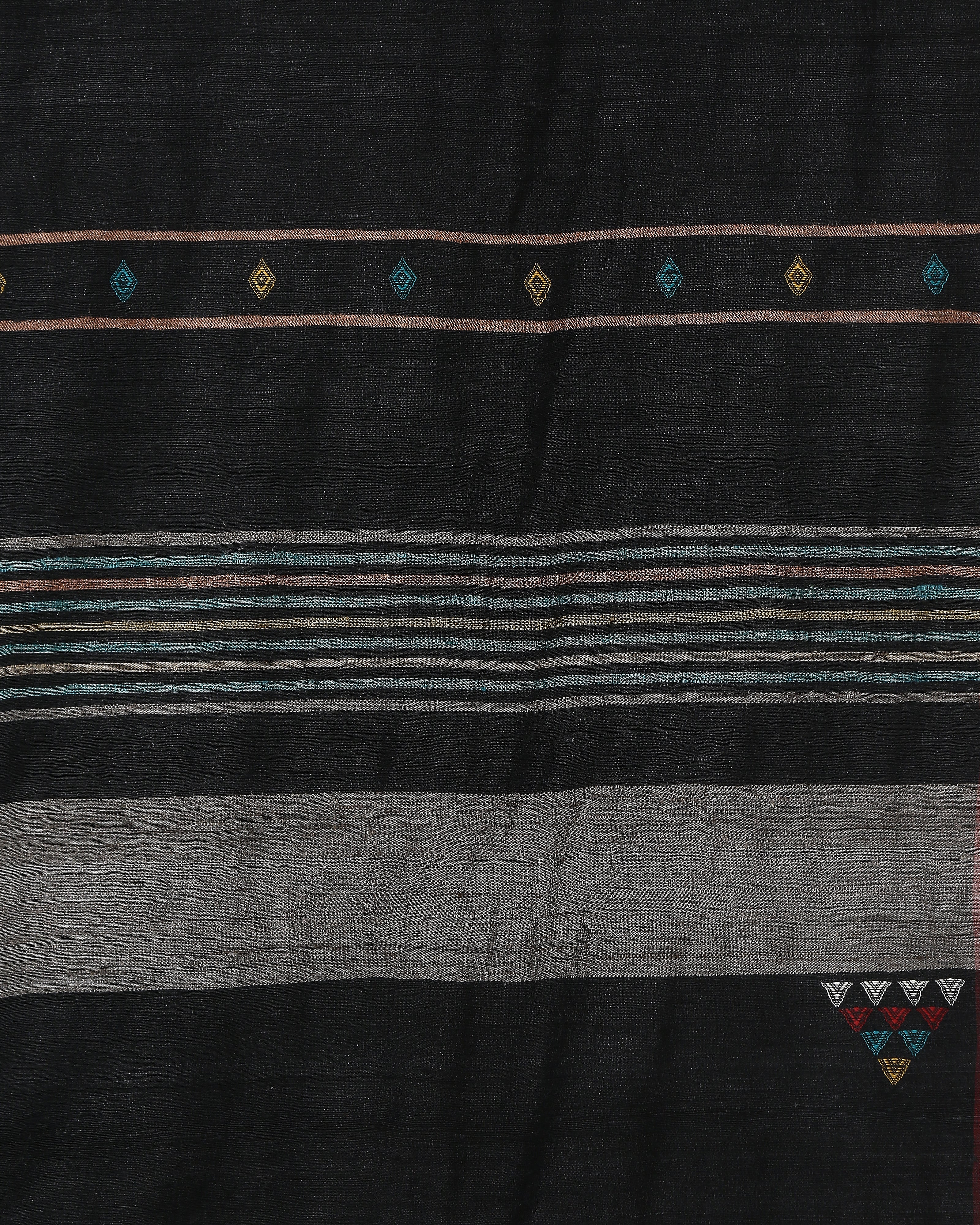 Sera Bhujodi Extra Weft Woolen Throw