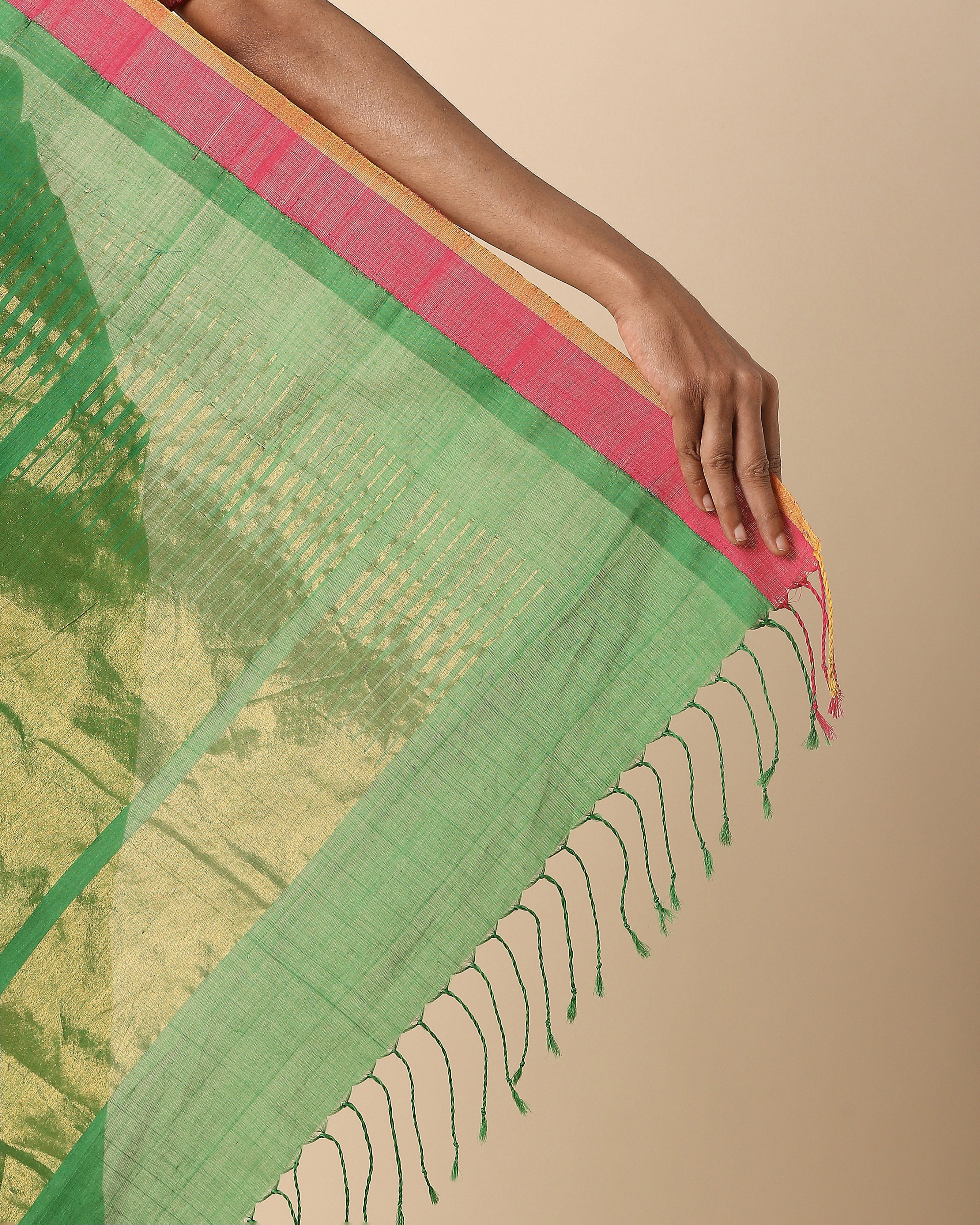 Yuvikaa Angara Jala Cotton Saree