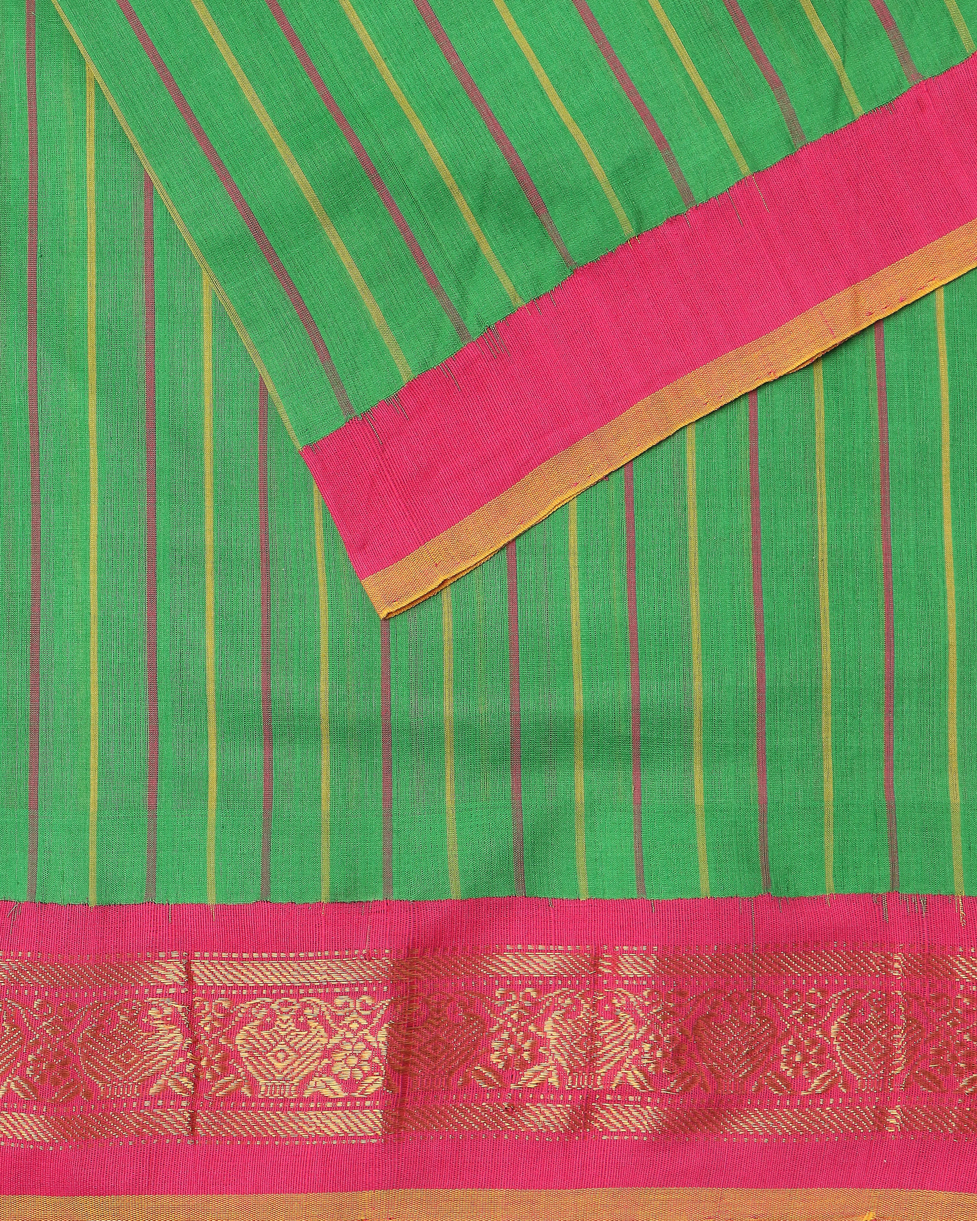 Yuvikaa Angara Jala Cotton Saree