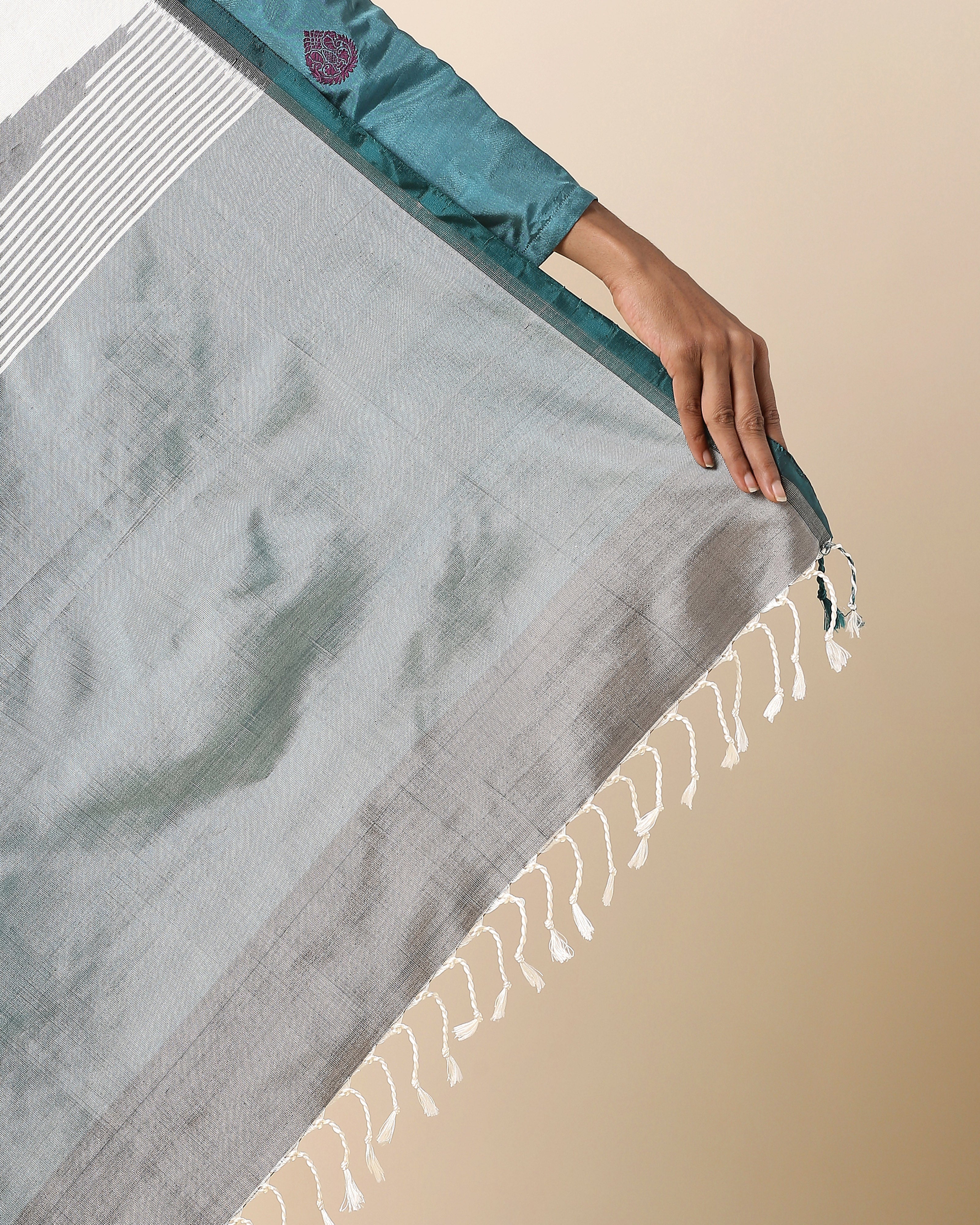 Golda Pochampally Weft Ikat Silk Saree