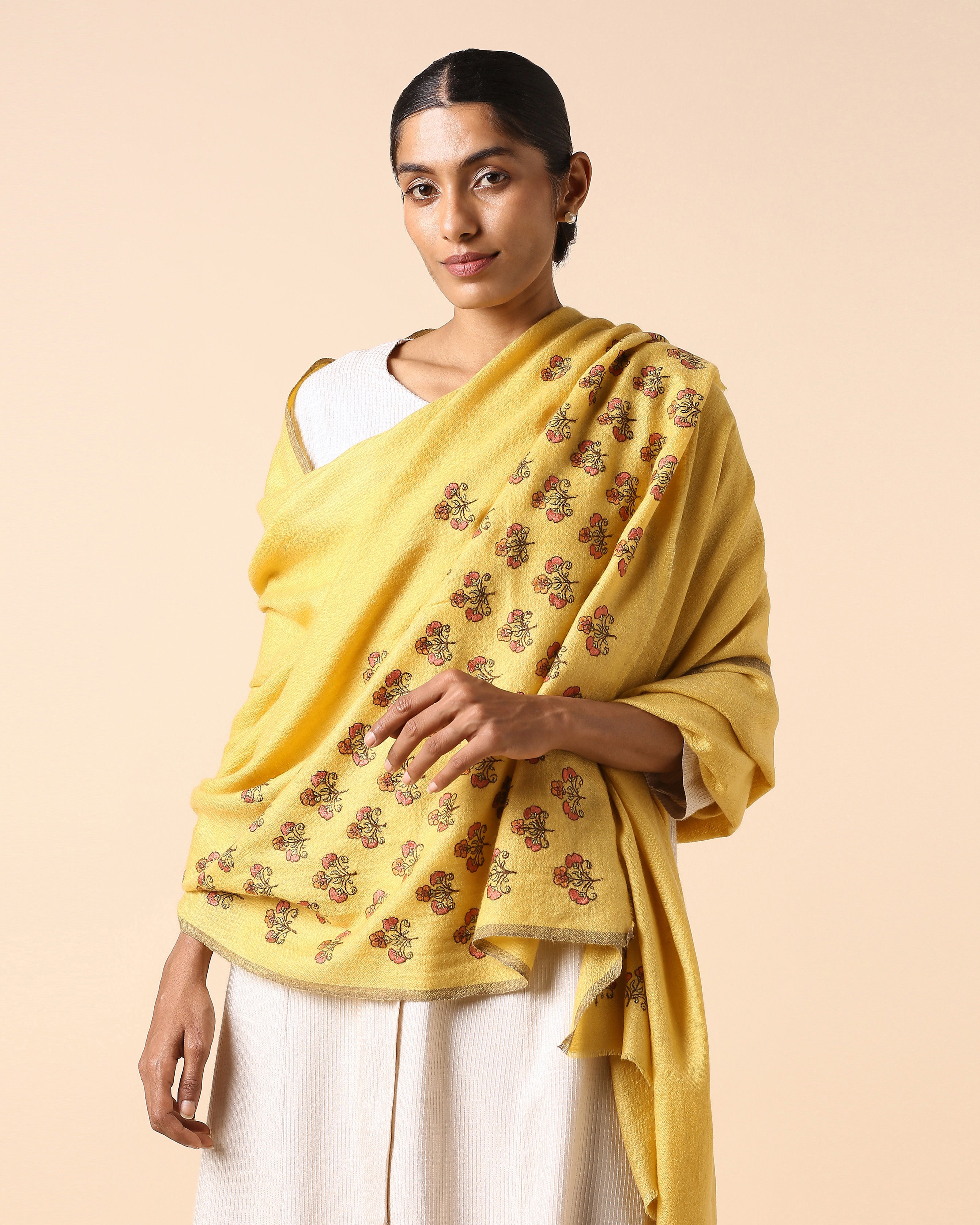 Ruhani Kashmir Sozni Embroidery Pashmina Shawl