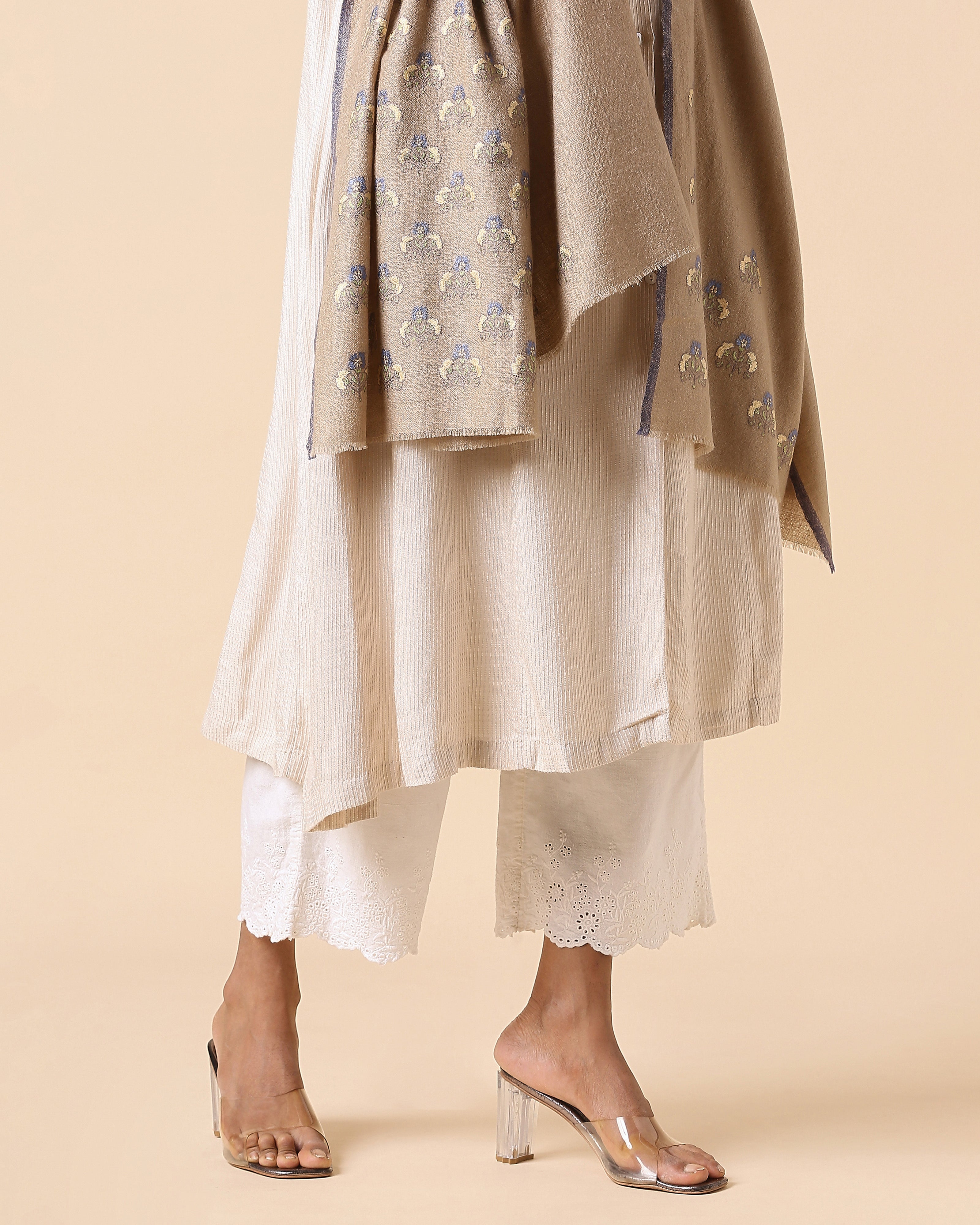 Ruhani Kashmir Sozni Embroidery Pashmina Shawl