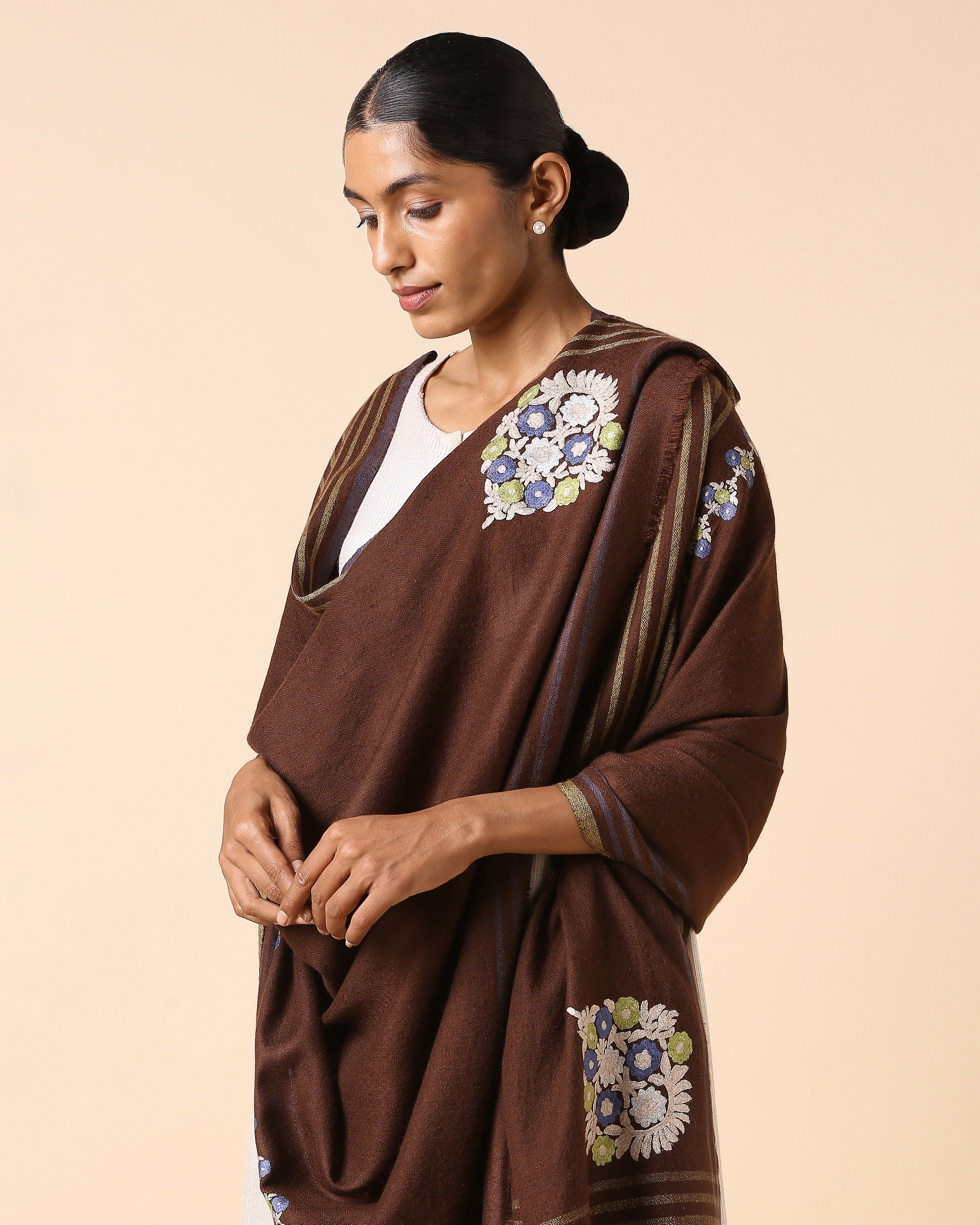 Wahida Kashmir Sozni Embroidery Pashmina Shawl