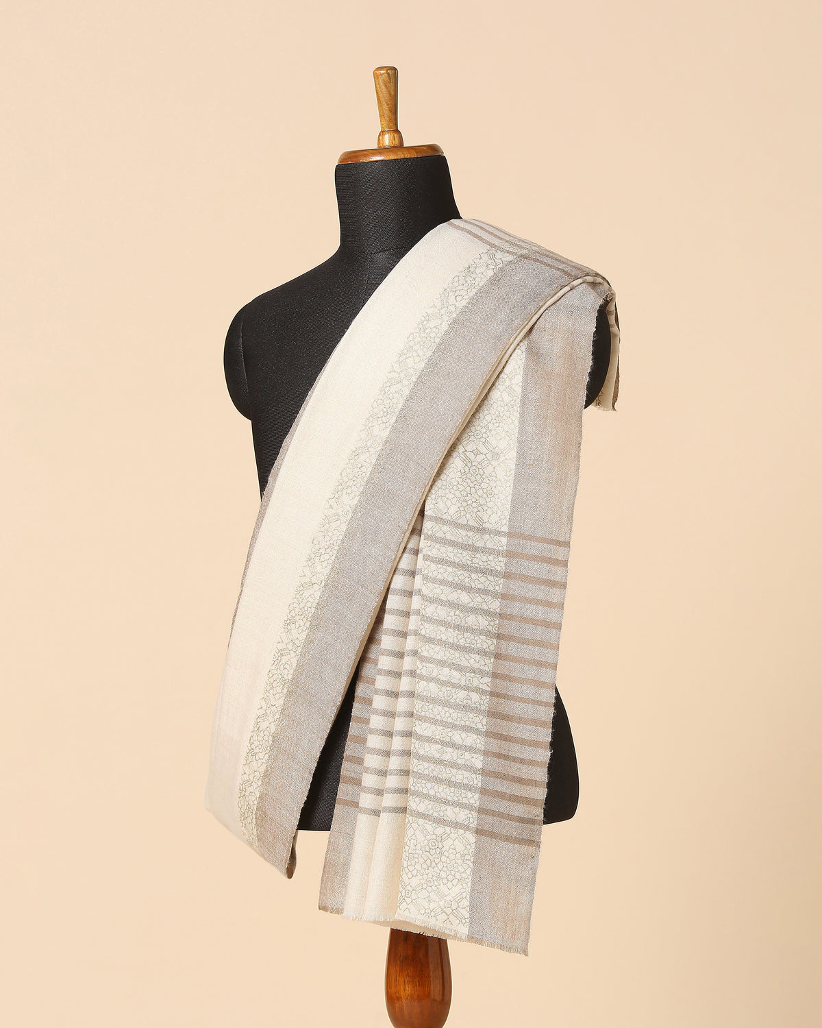 Indriya Kashmir Sozni Embroidery Pashmina Shawl