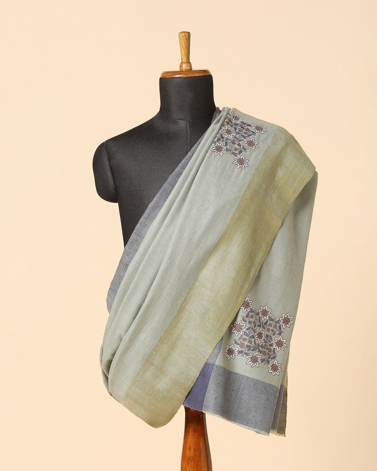 Abiha Kashmir Sozni Embroidery Pashmina Shawl