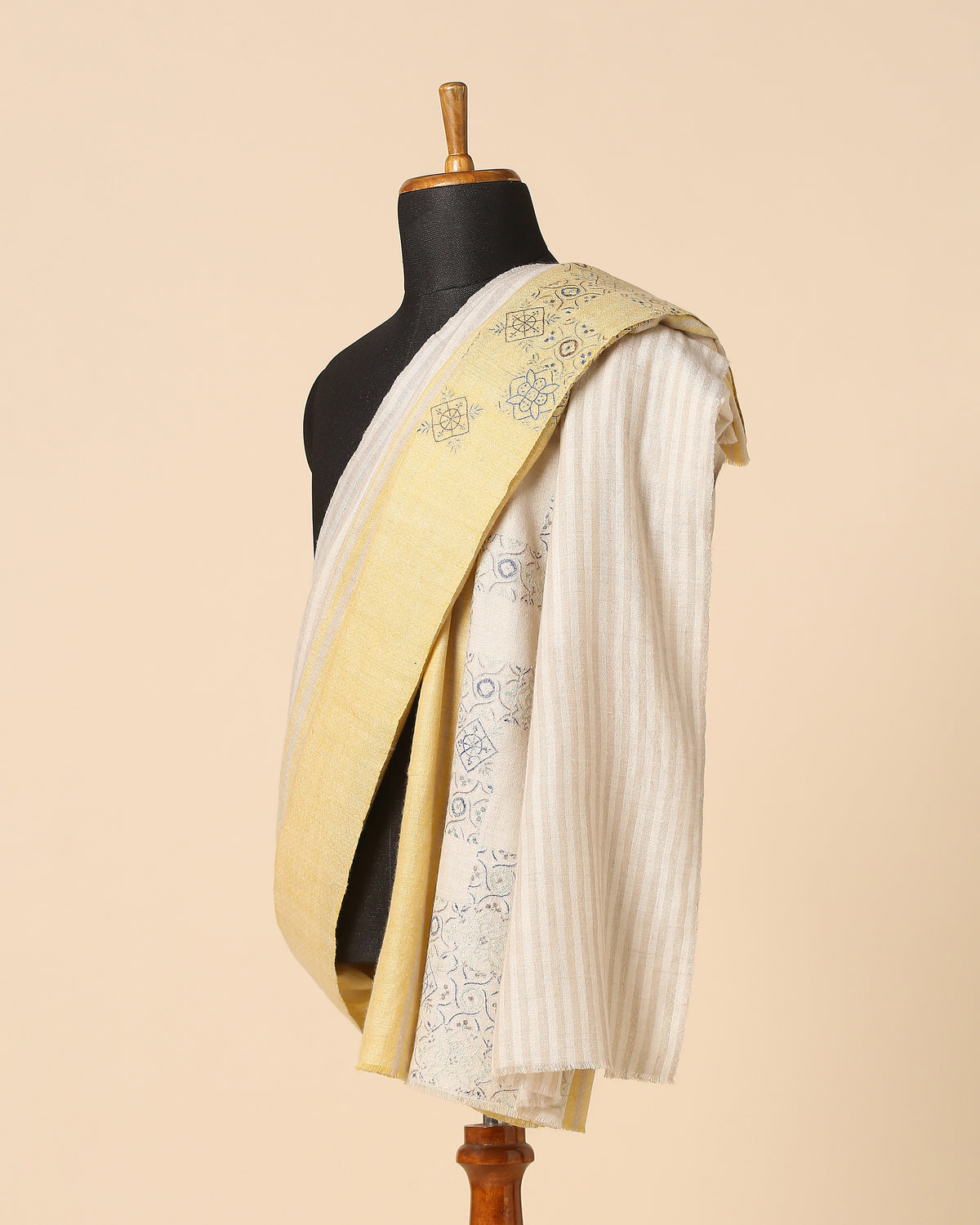 Sadri Kashmir Sozni Embroidery Pashmina Shawl
