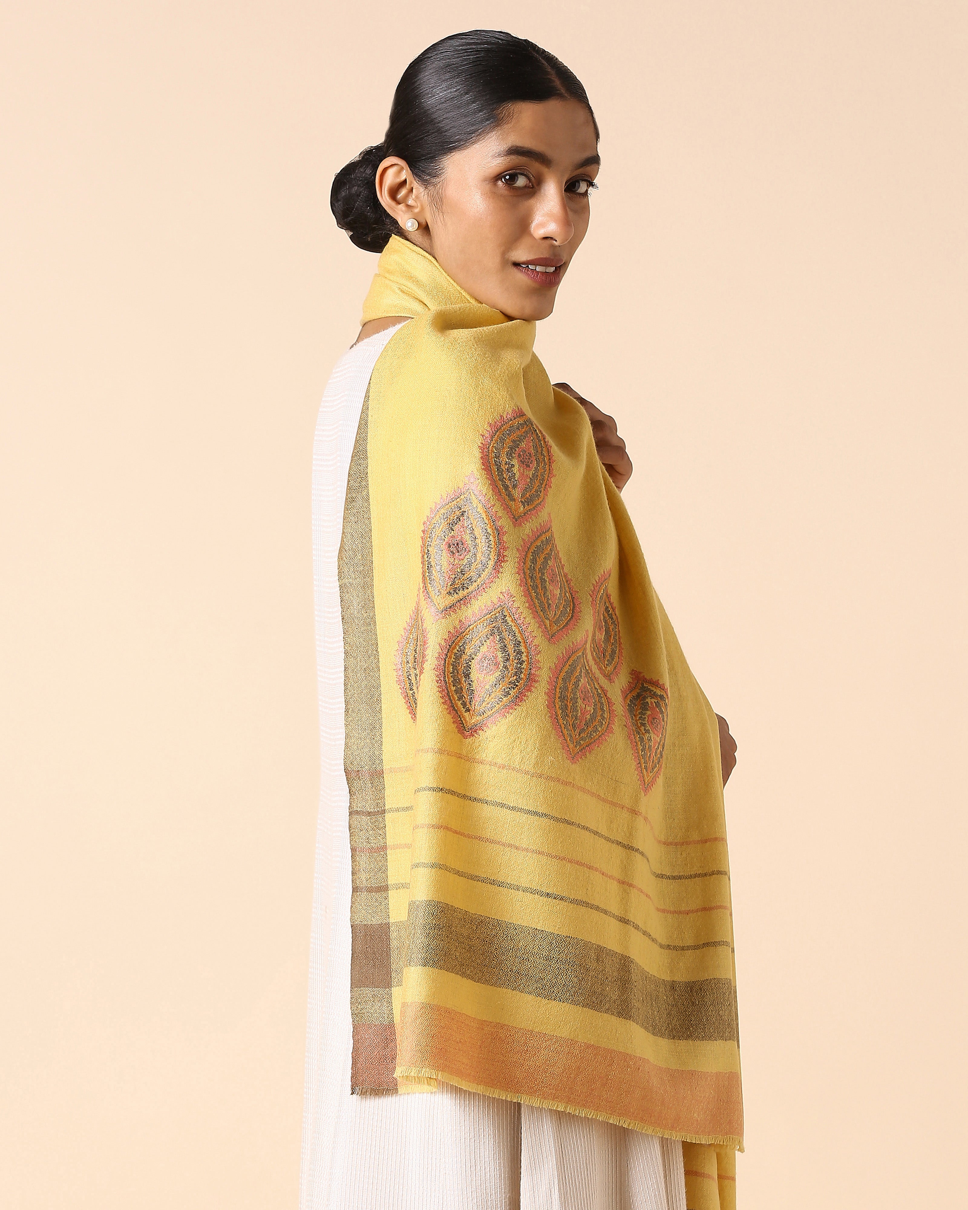 Daneen Kashmir Sozni Embroidery Pashmina Stole