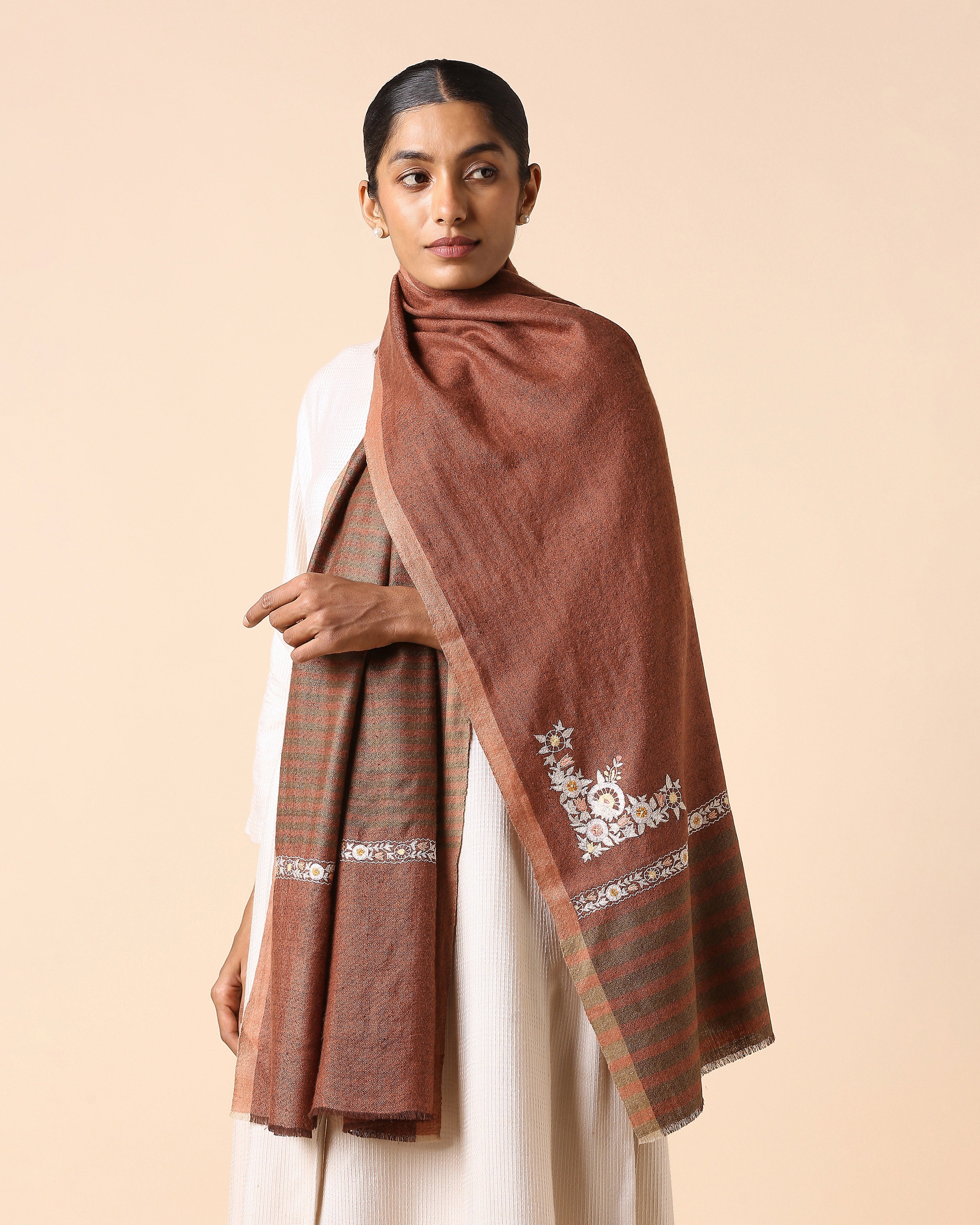 Eshal Kashmir Sozni Embroidery Pashmina Stole