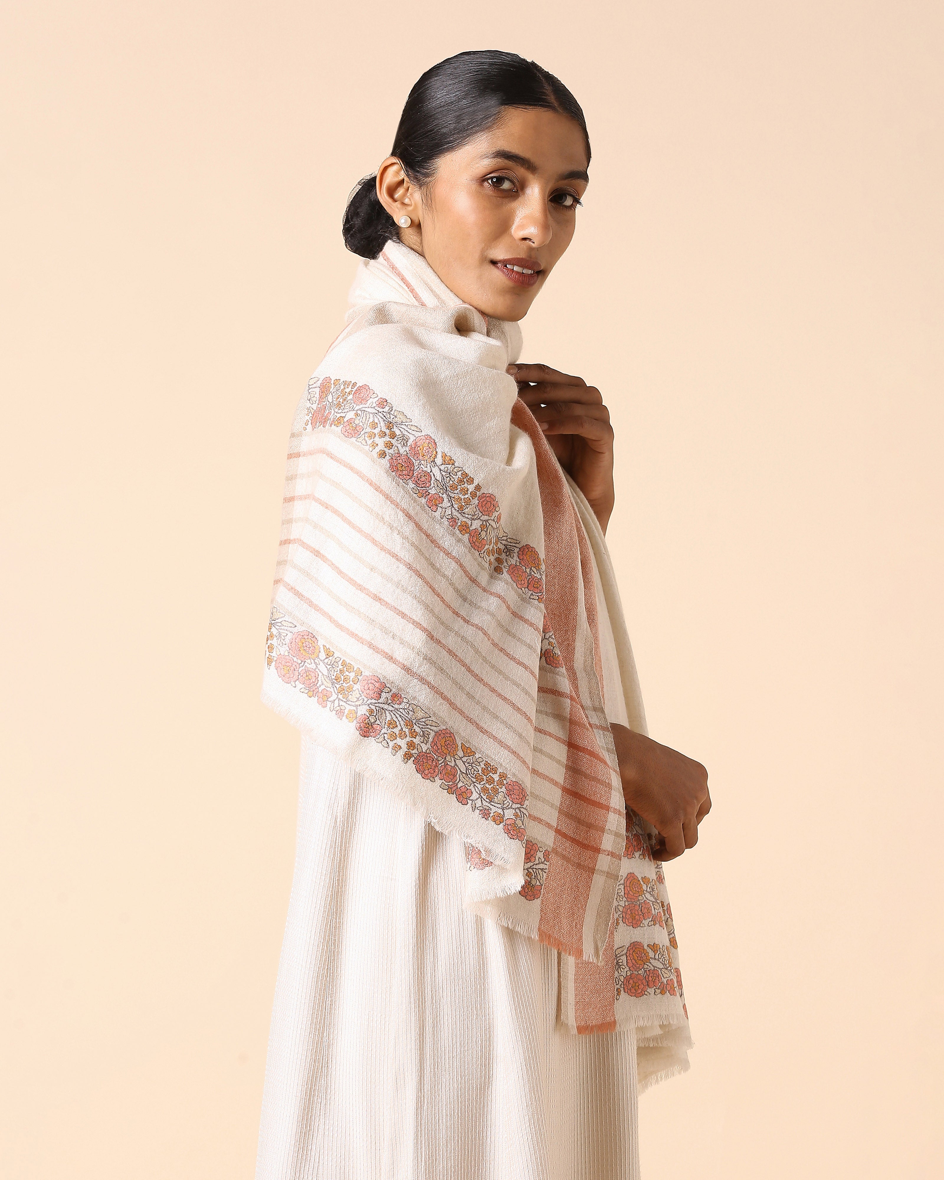 Ishika Kashmir Sozni Embroidery Pashmina Stole