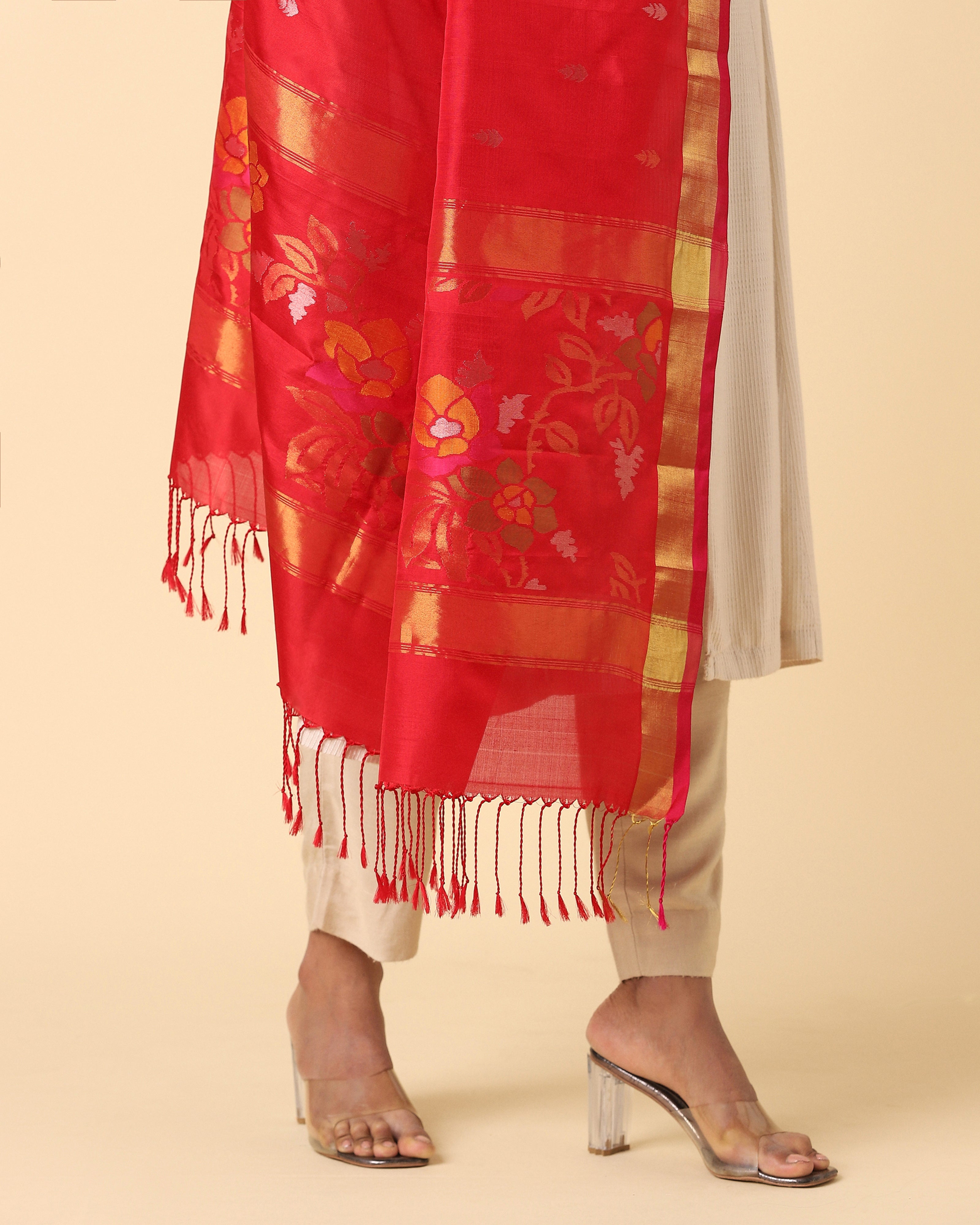 Samhidha Uppada Jamdani Silk Dupatta