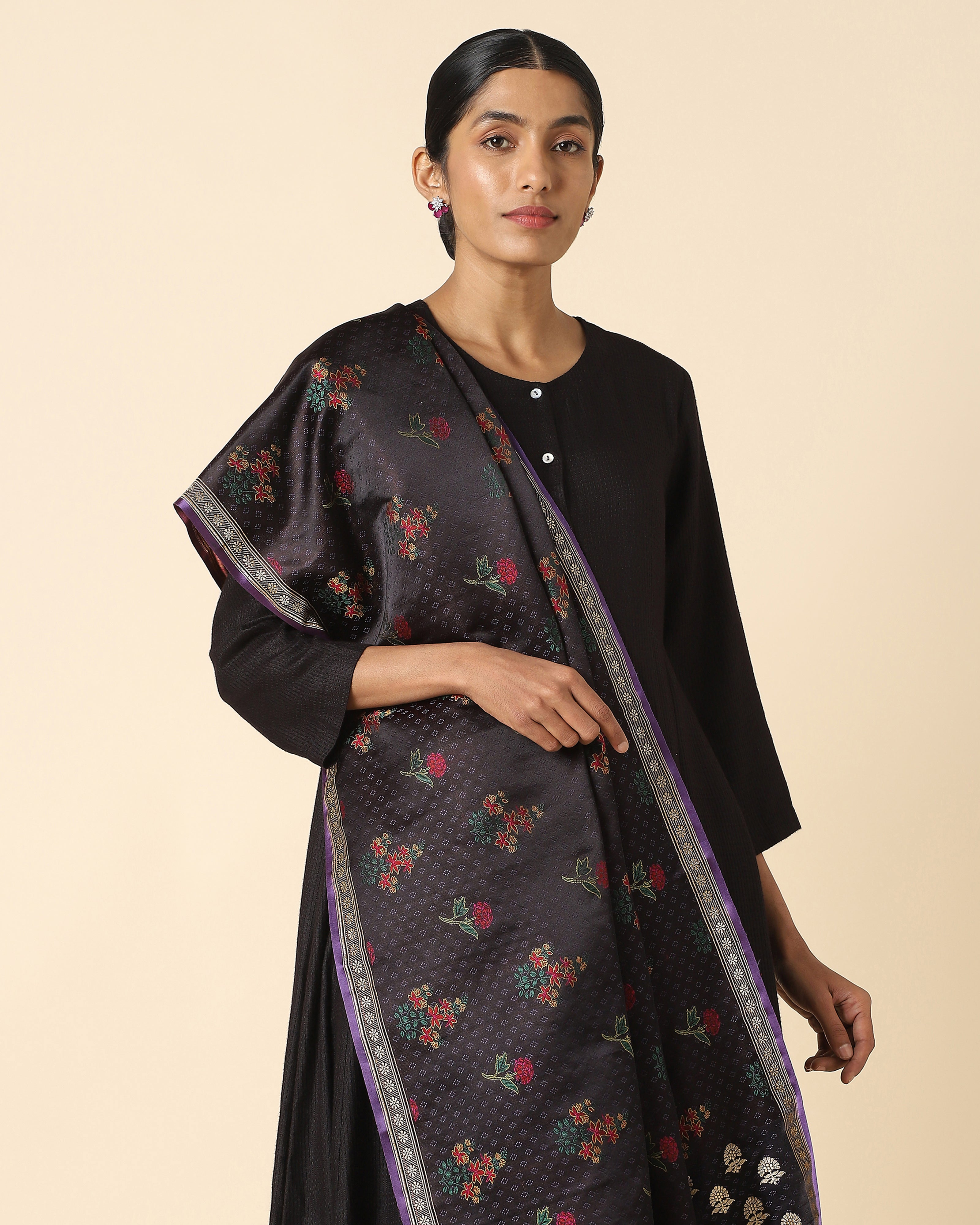 Shamiksha Banarasi Tanchoi And Kadwa Silk Dupatta