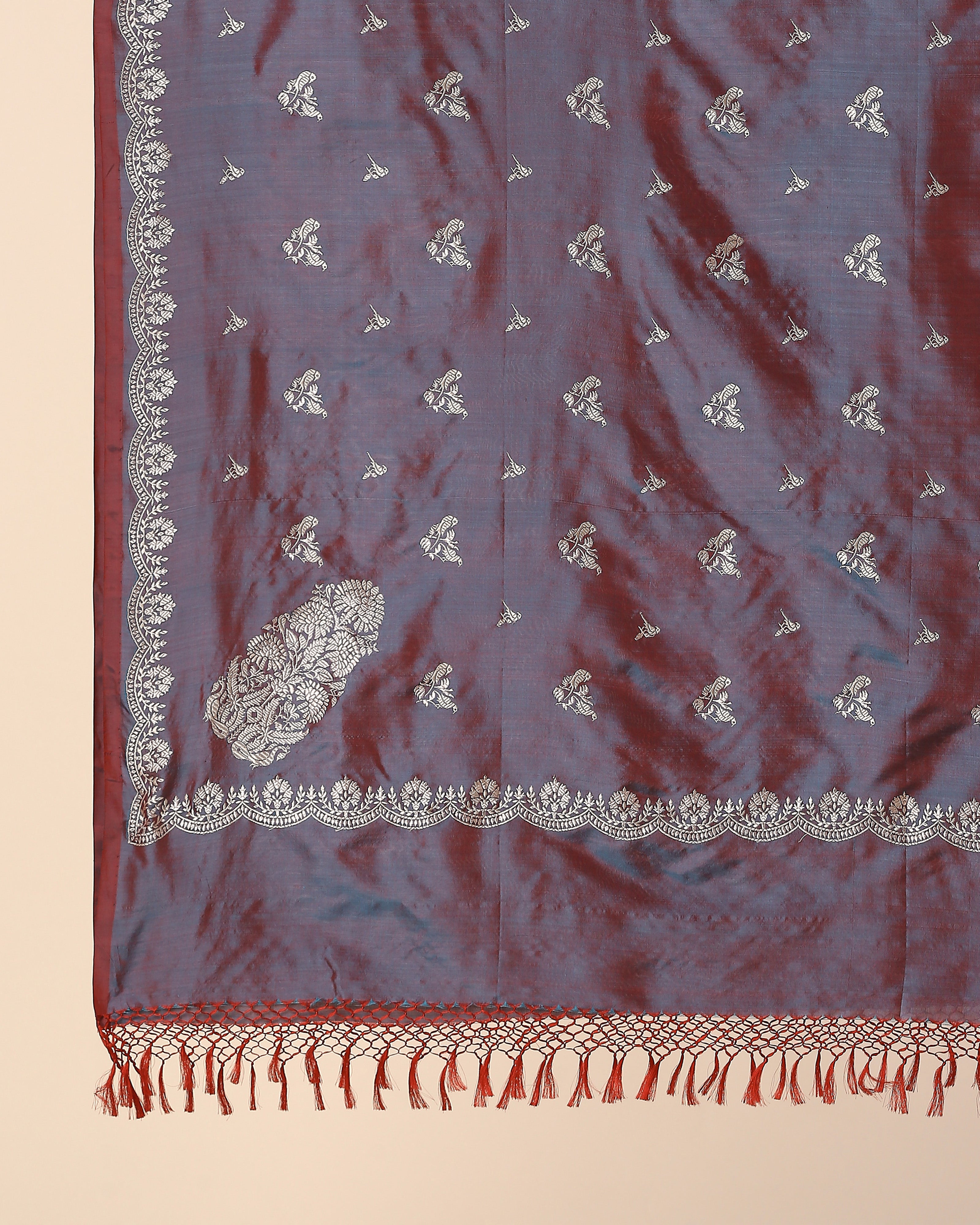 Nidhya Banarasi Kadwa Silk Dupatta