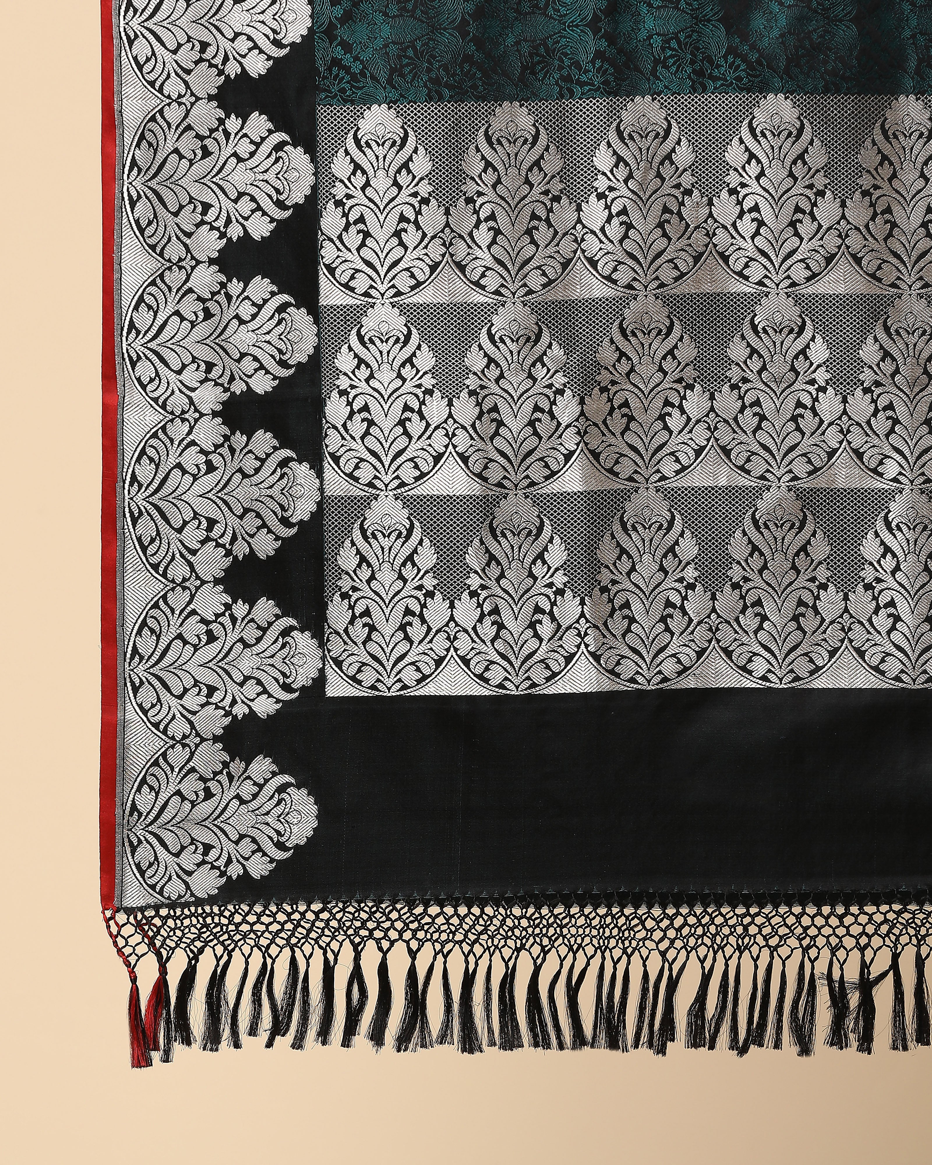 Tvarita Banarasi Tanchoi And Kadwa Silk Dupatta