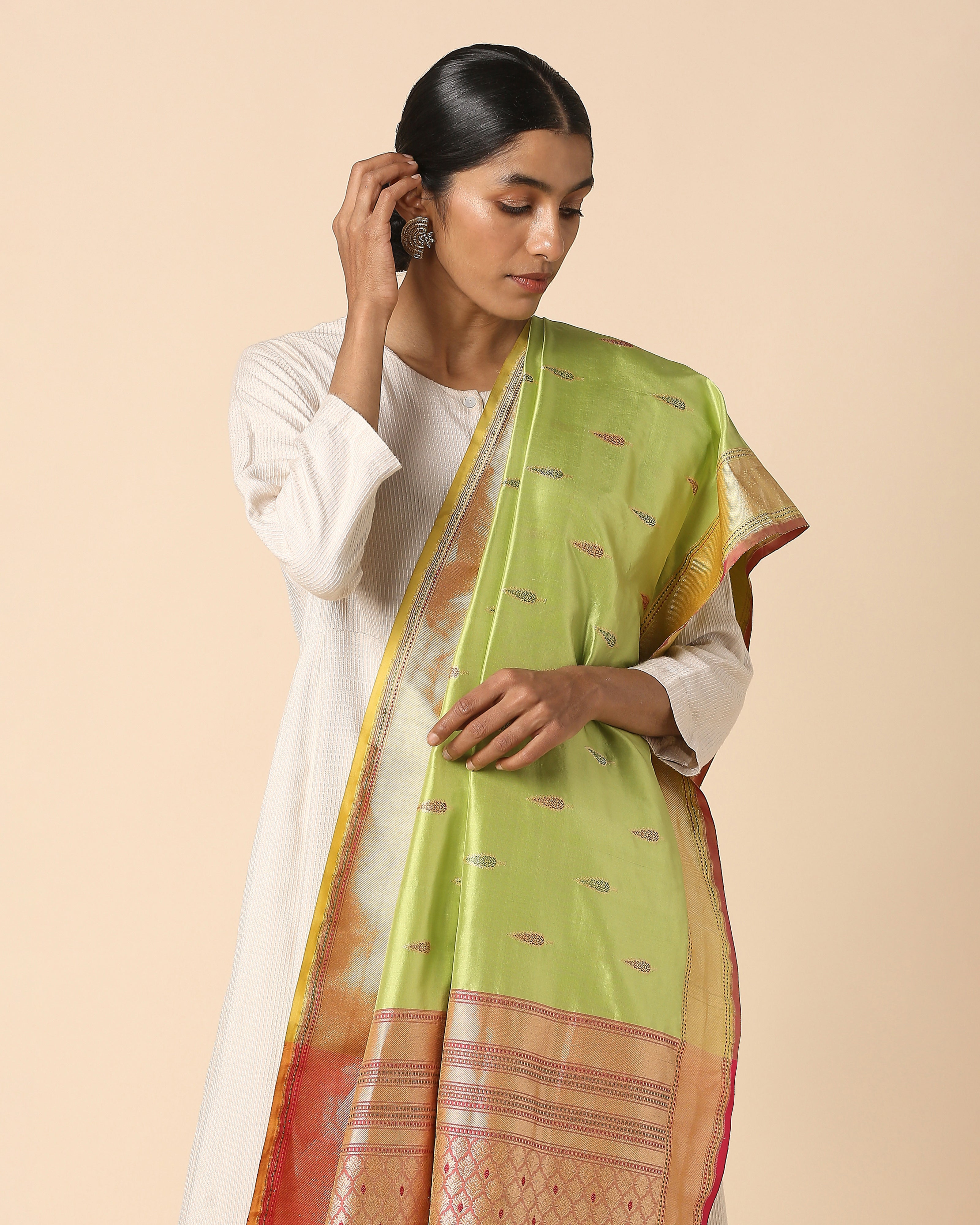 Triviaa Banarasi Kadwa Silk Dupatta