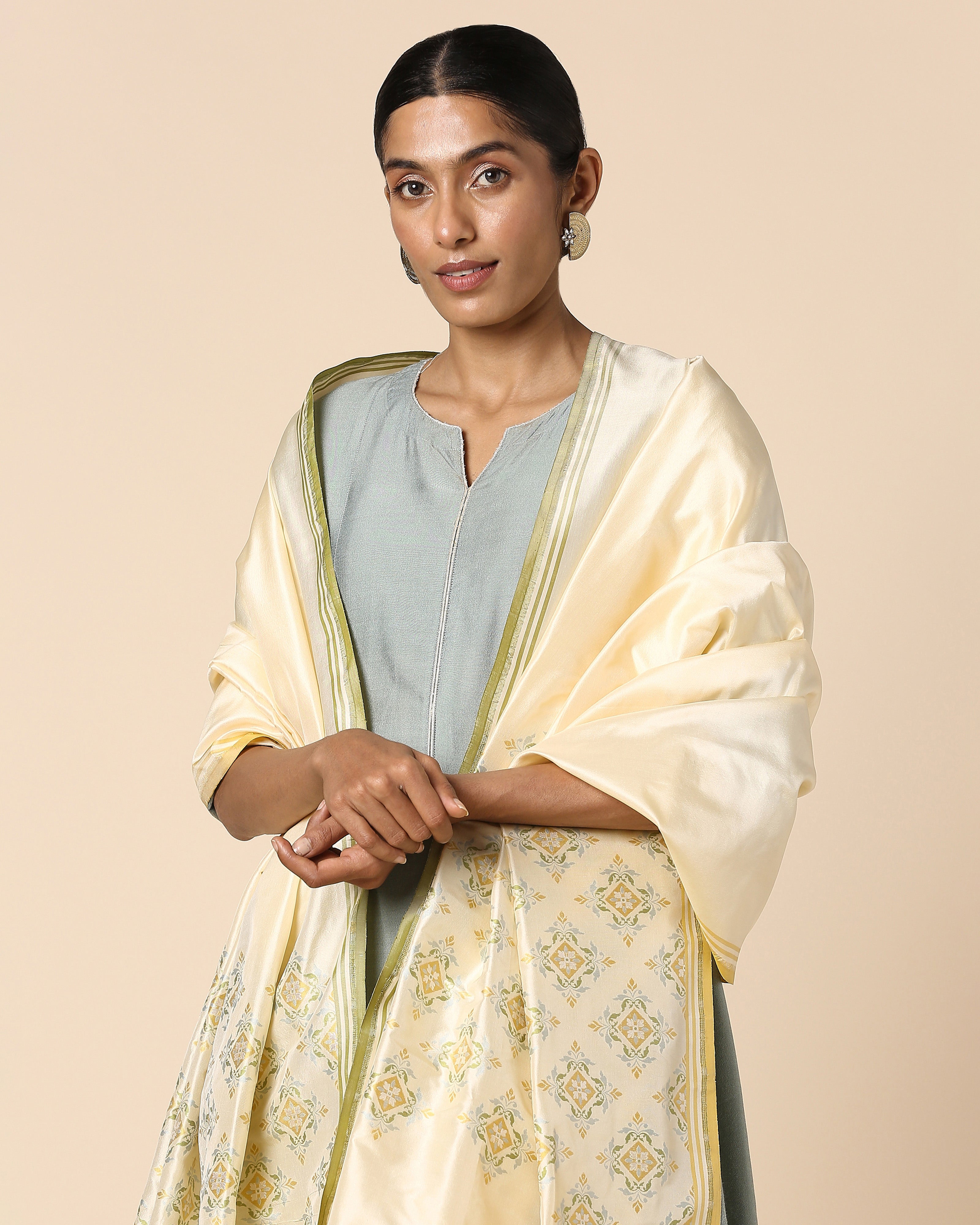 Badhia Banarasi Cutwork Silk Dupatta