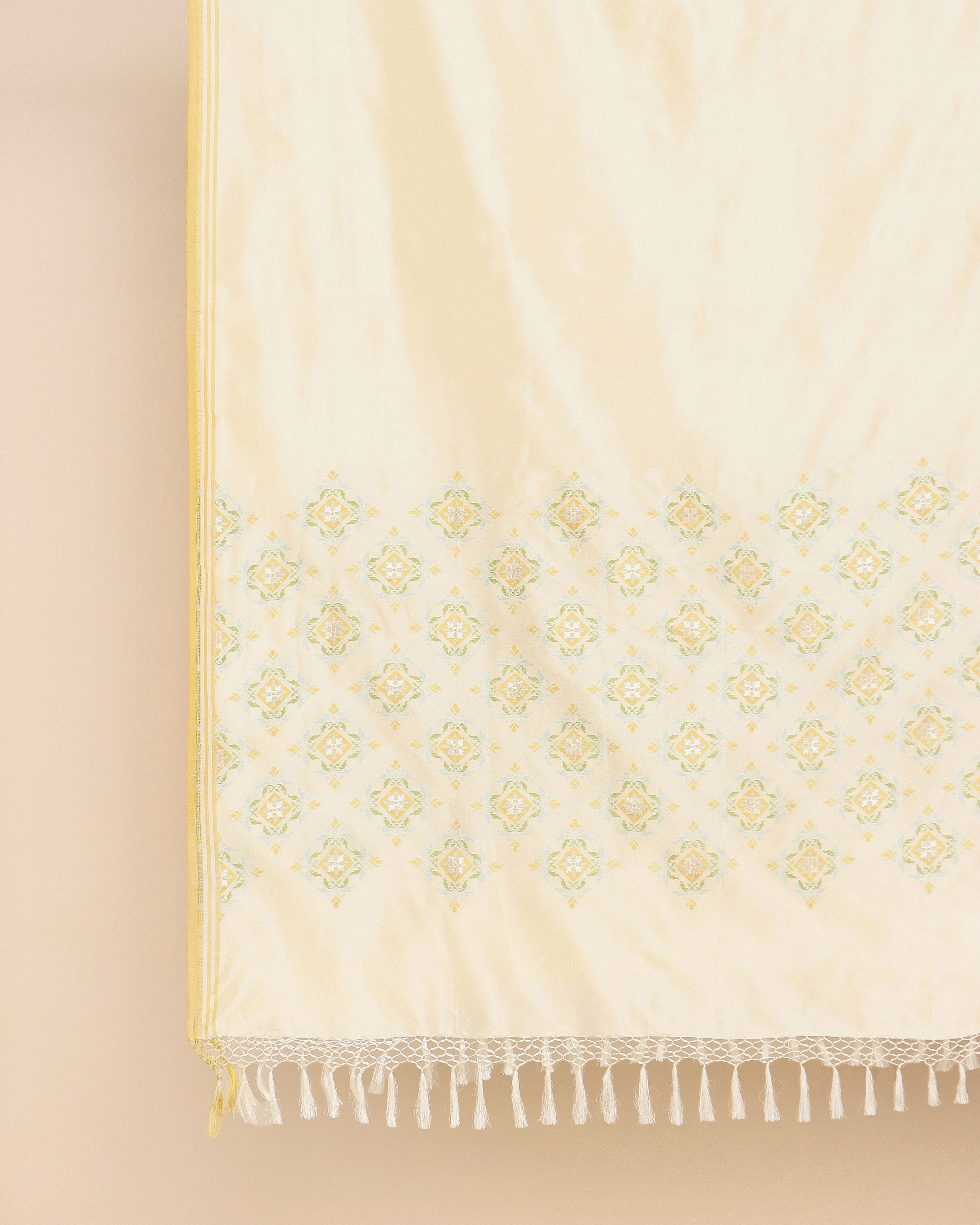 Badhia Banarasi Cutwork Silk Dupatta