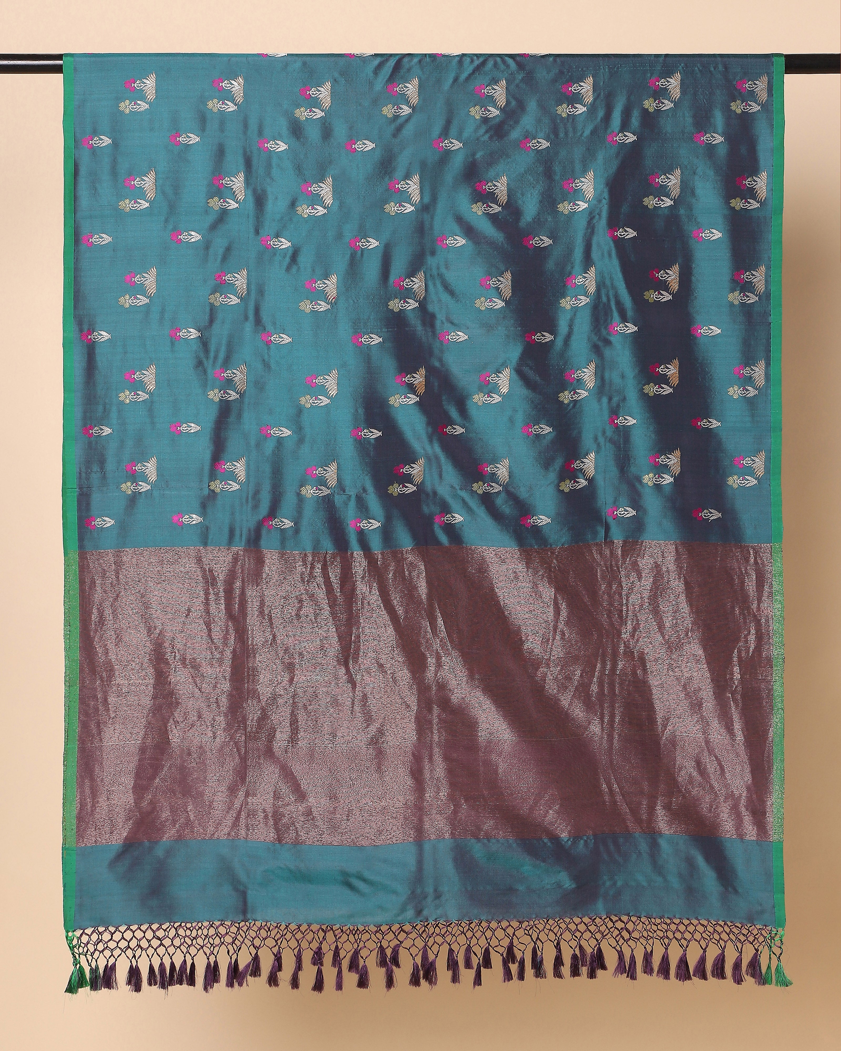 Karimah Banarasi Kadwa Silk Dupatta