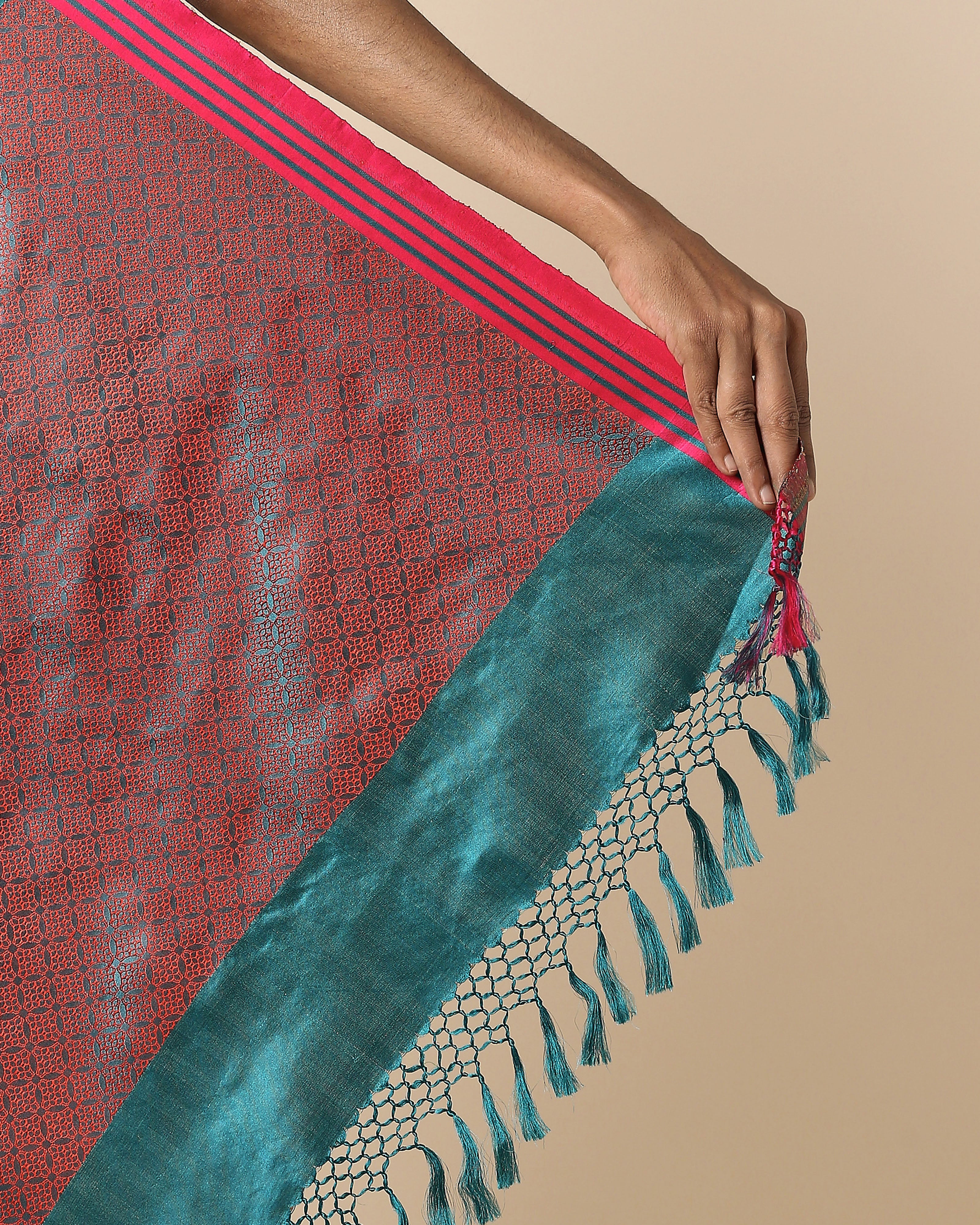 Abirah Banarasi Tanchoi Silk Saree