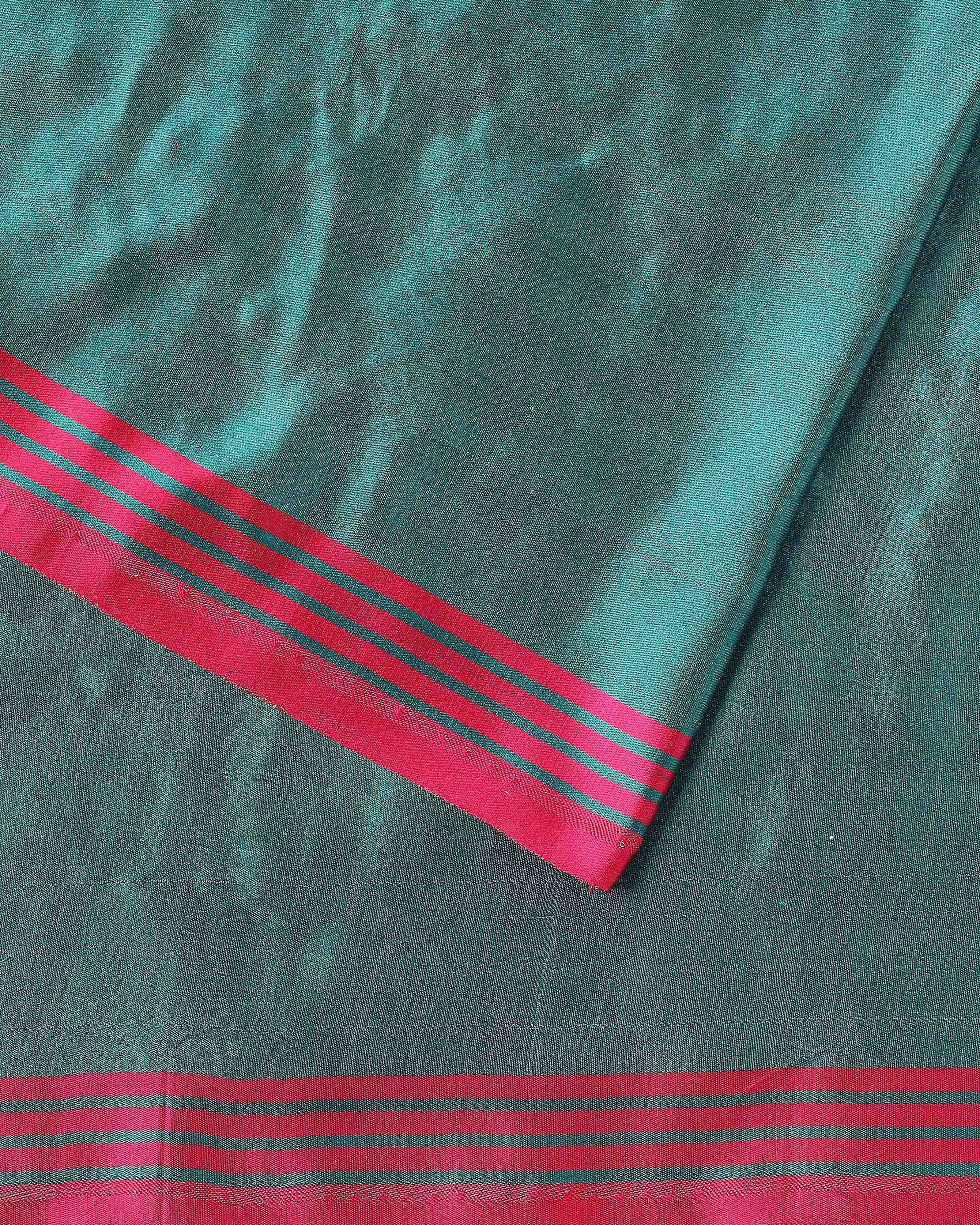 Abirah Banarasi Tanchoi Silk Saree