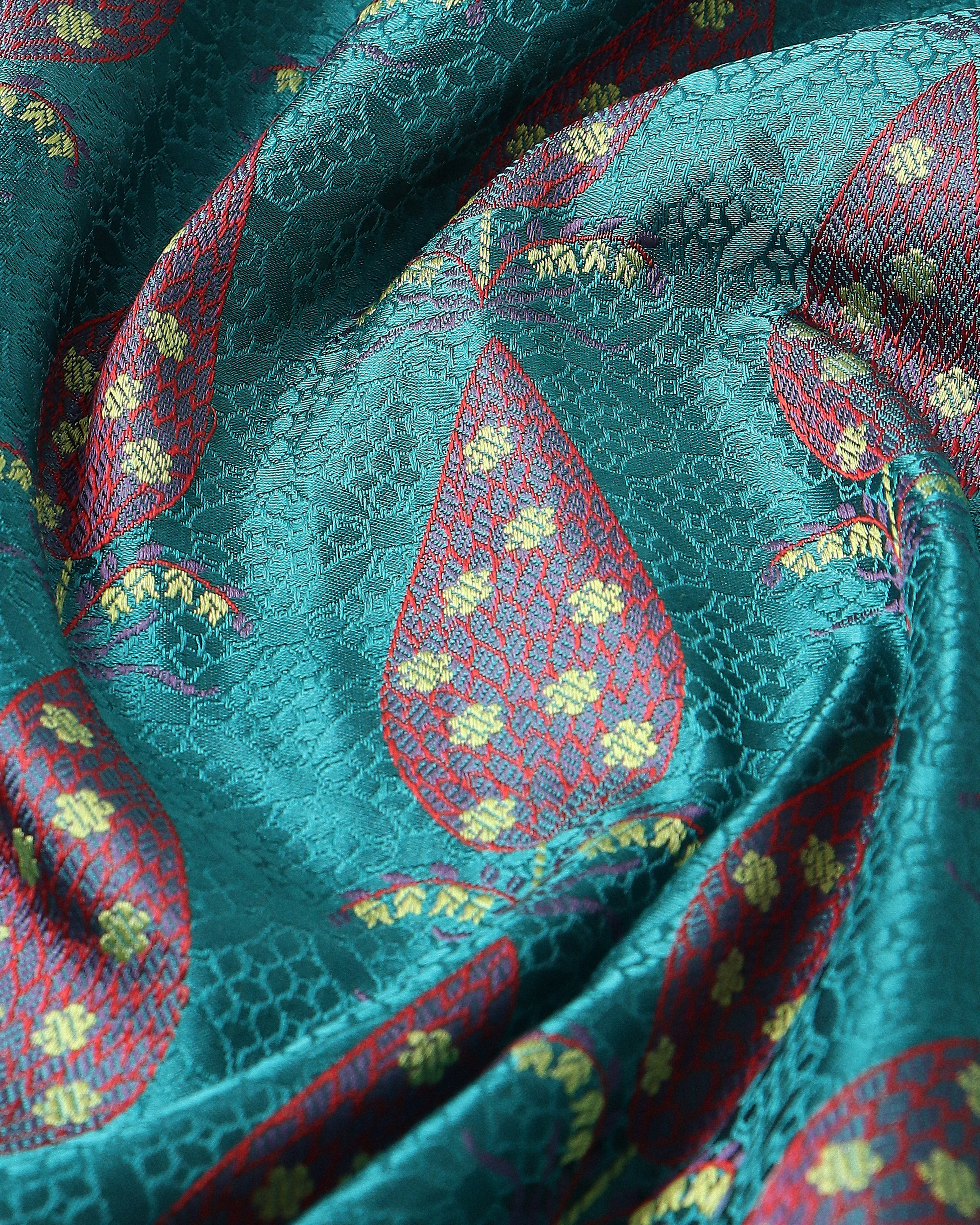 Abirah Banarasi Tanchoi Silk Saree