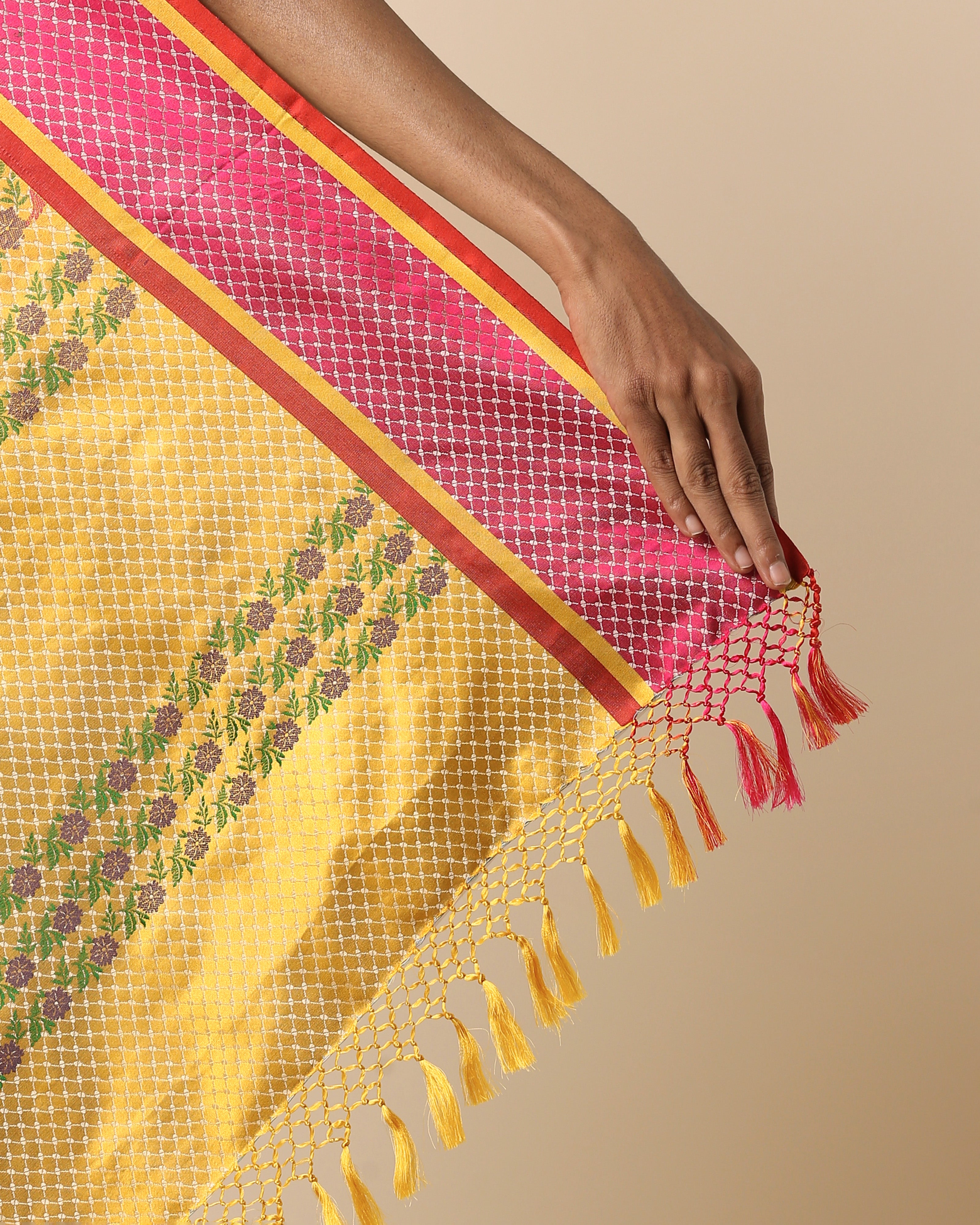 Raechal Banarasi Tanchoi Silk Saree