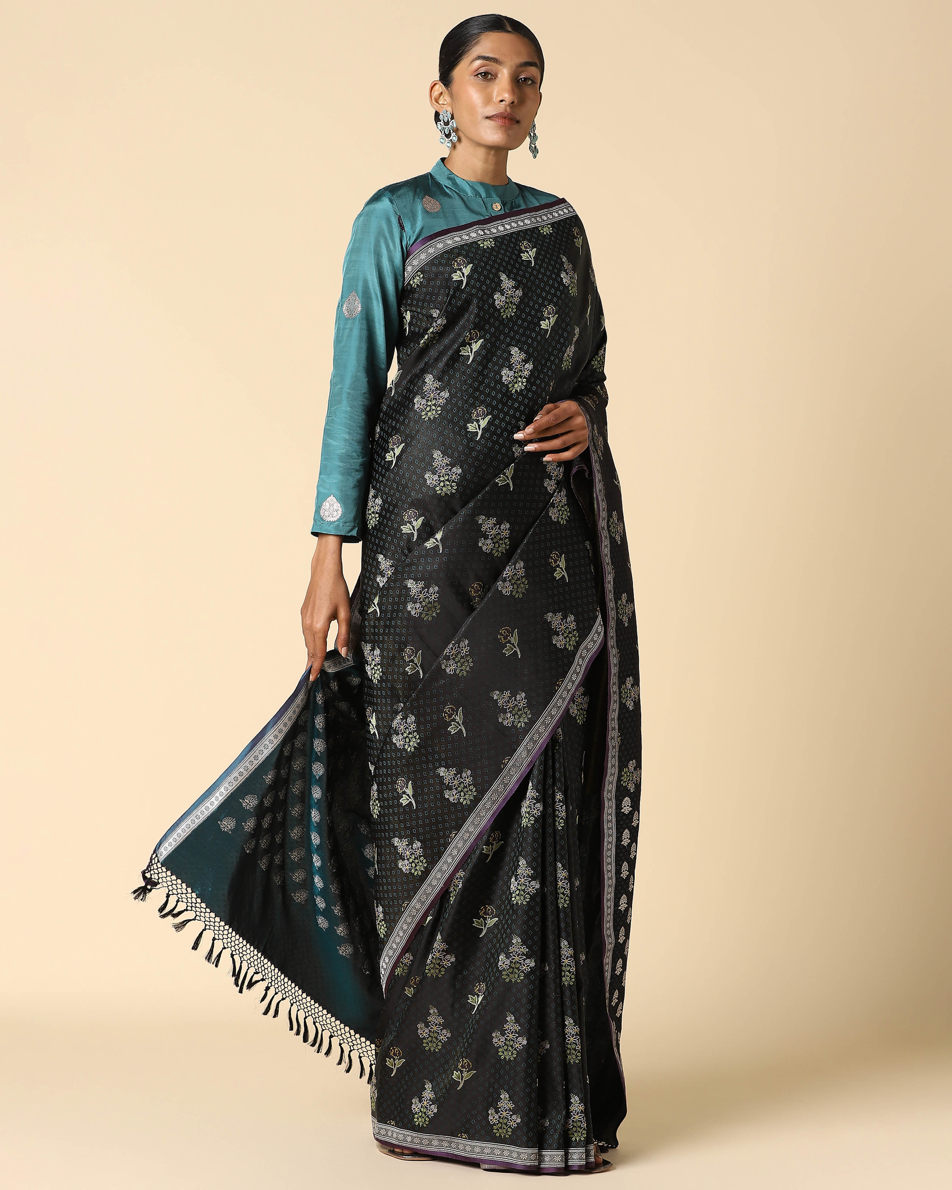Shamiksha Banarasi Tanchoi And Kadwa Silk Saree