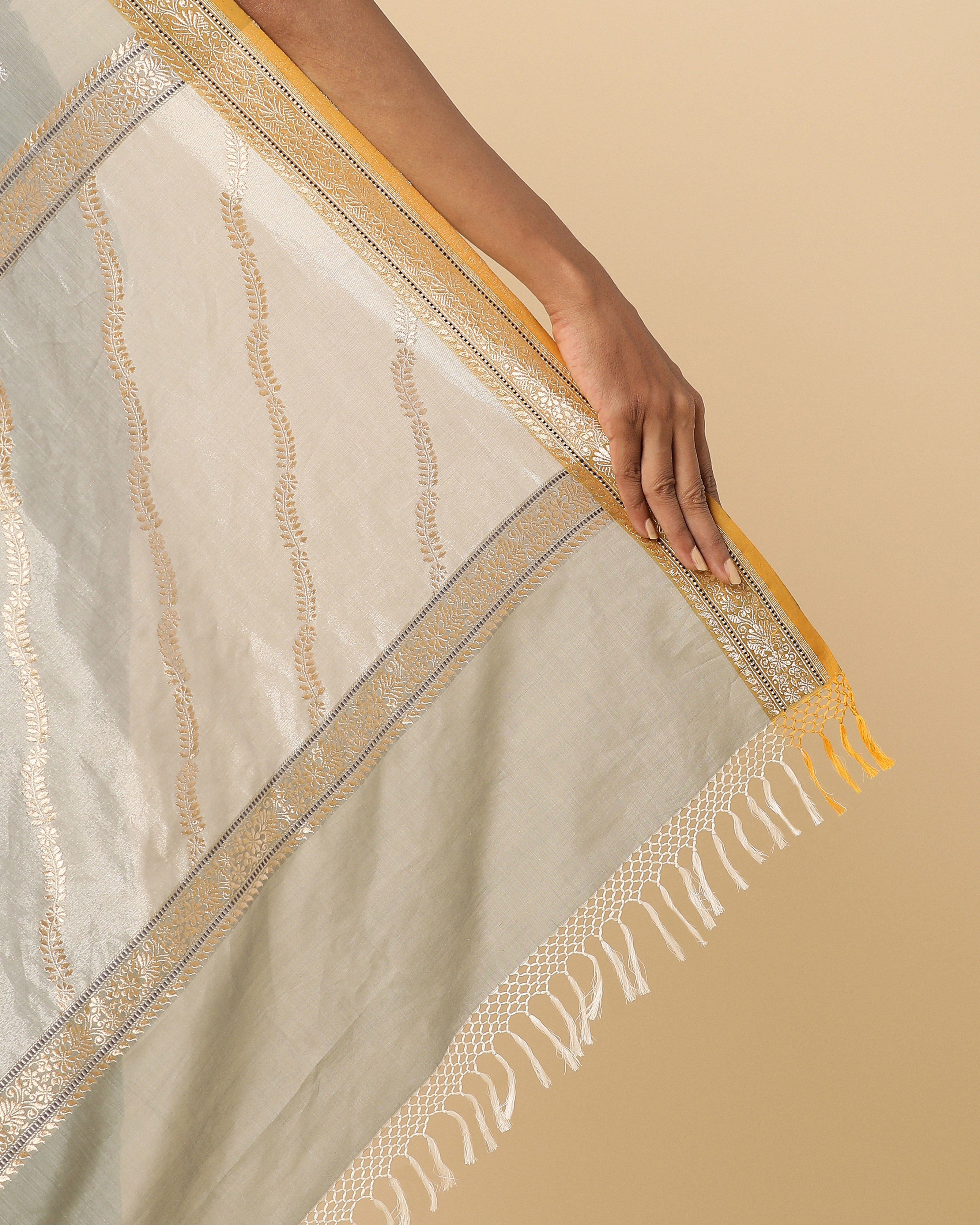 Acala Banarasi Kadwa Cotton Saree